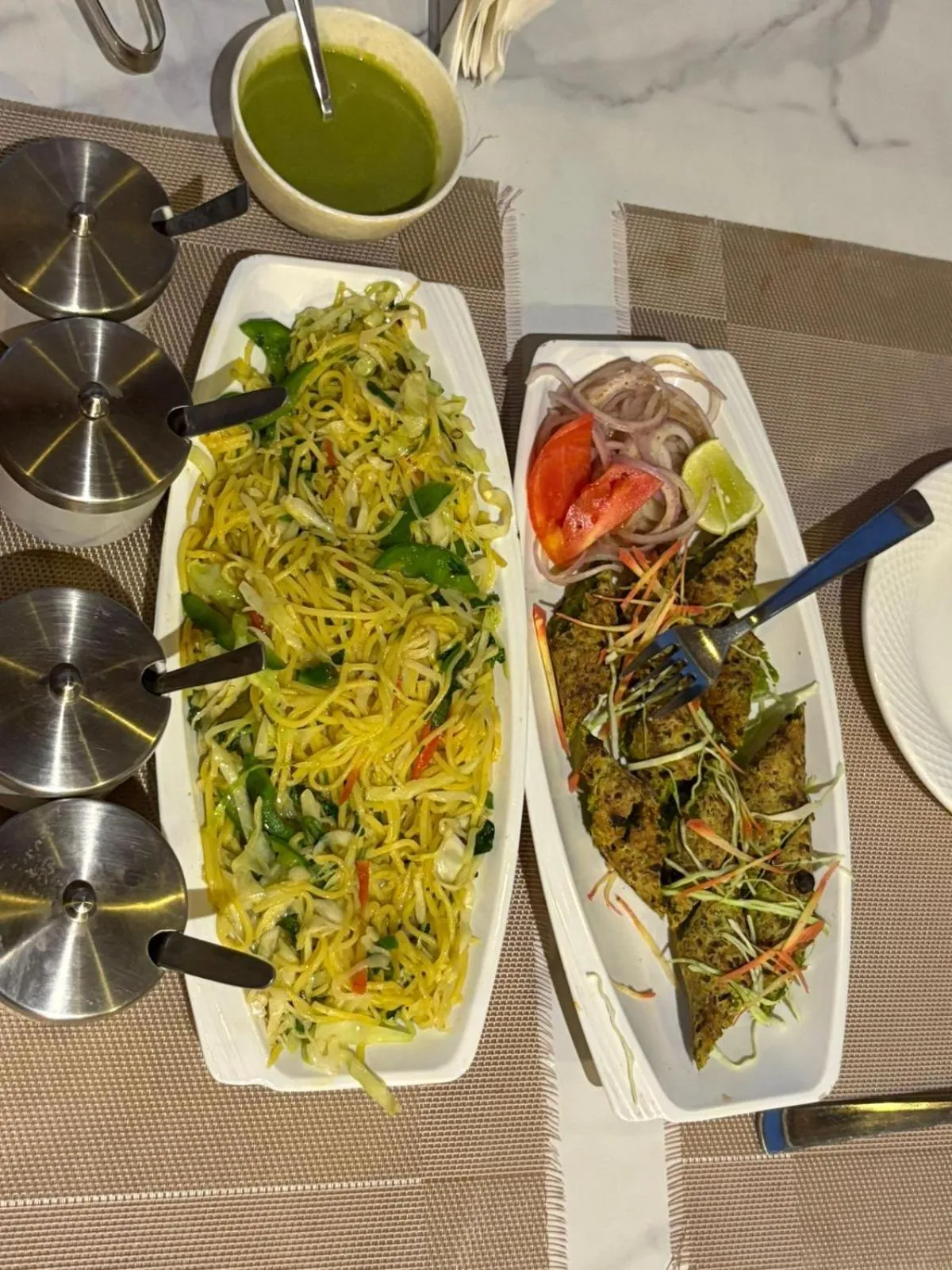 Food and drinks in Hotel Ramaya Inn