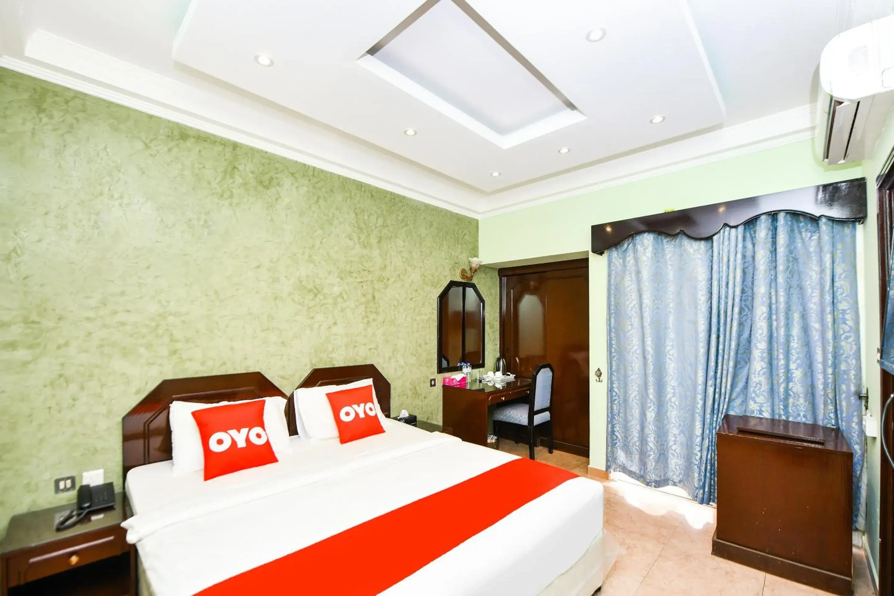 Standard King Room in OYO 137 Marina Hotel Standard King Room in OYO 137 Marina Hotel