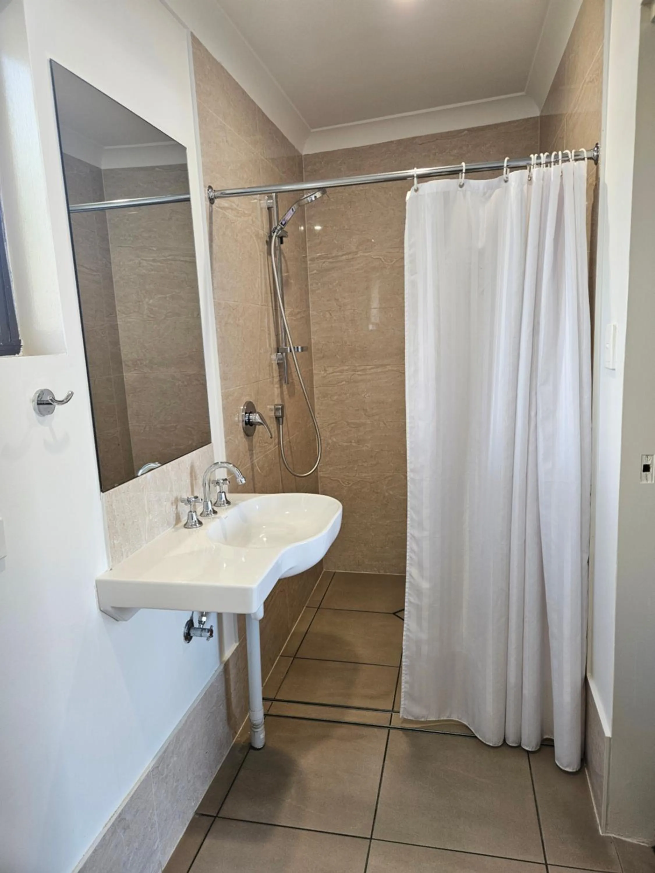 Bathroom in Boggabri Motel