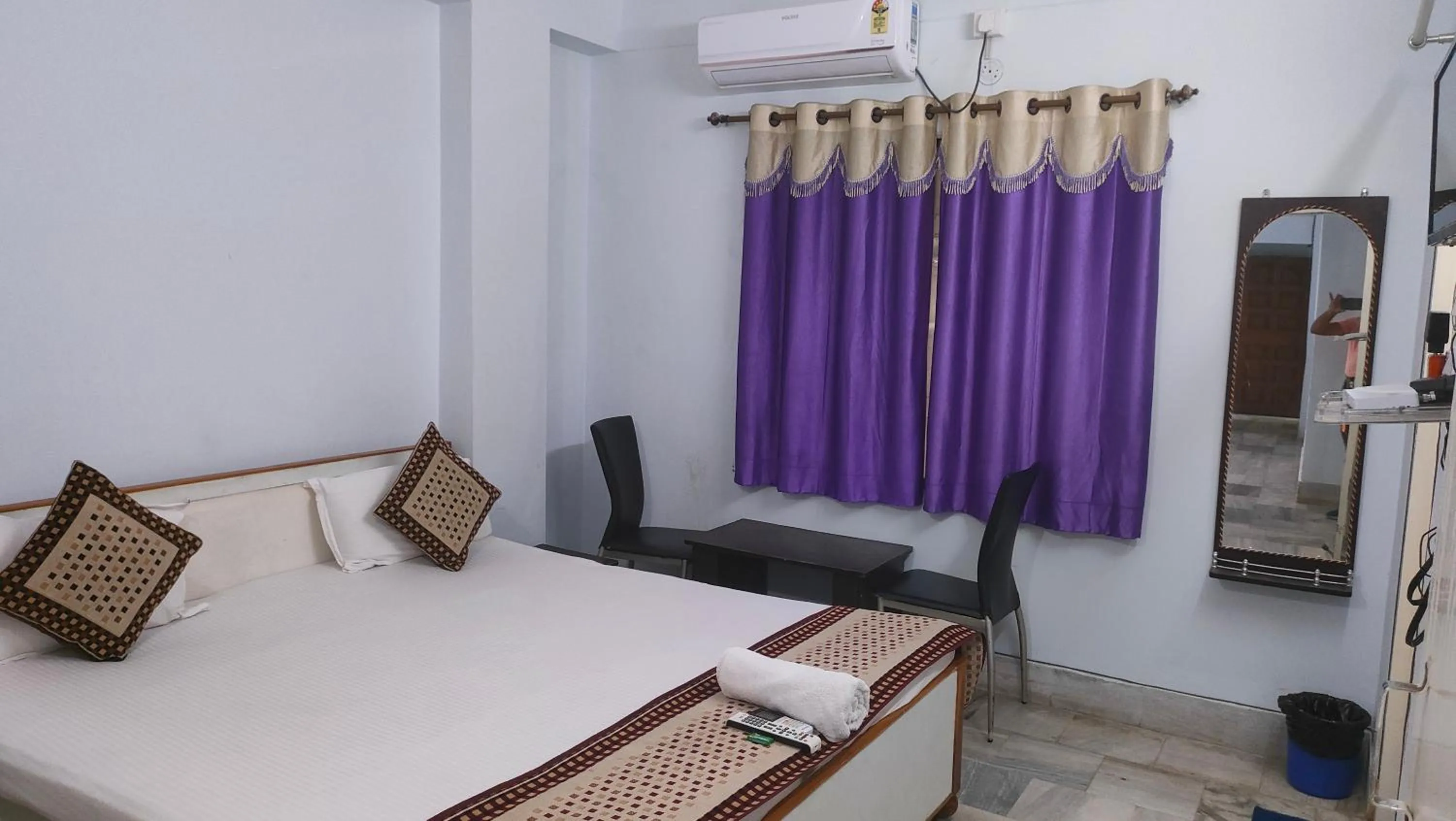 Bedroom, Bed in Hotel Aditya Palace