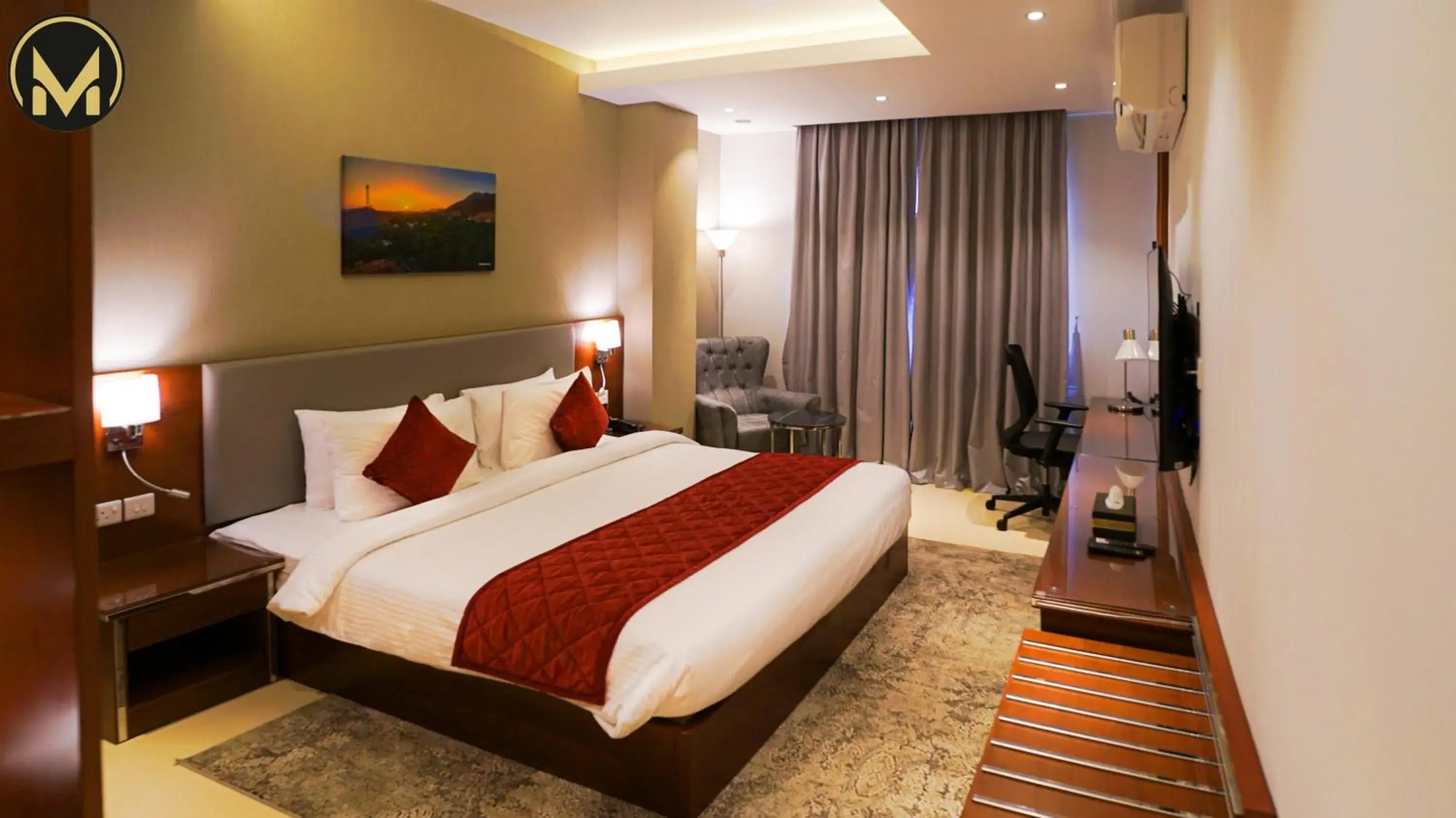Standard King Room - single occupancy in Muscat Express Hotel Standard King Room - single occupancy in Muscat Express Hotel
