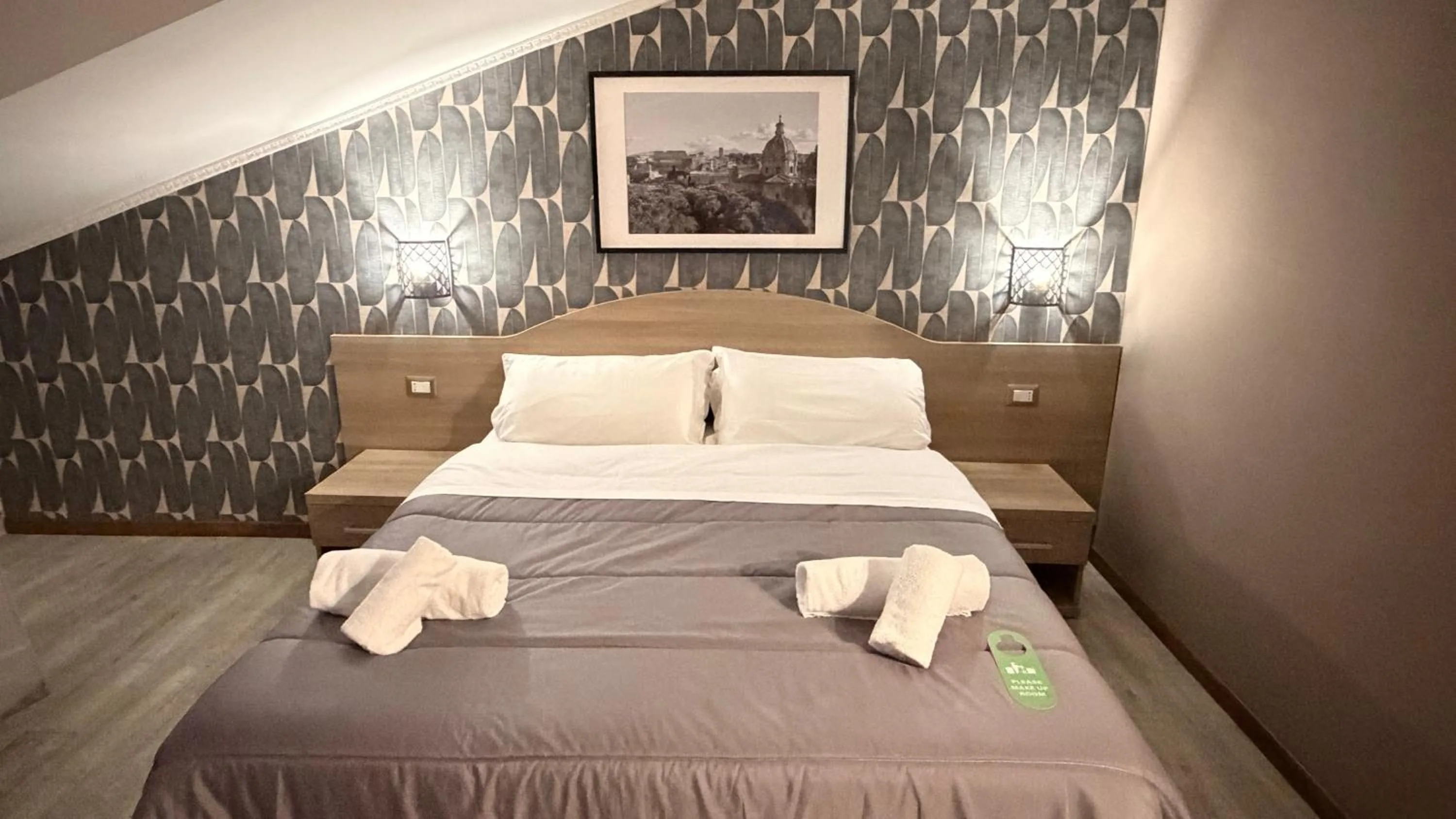 Bed in Hotel Concorde