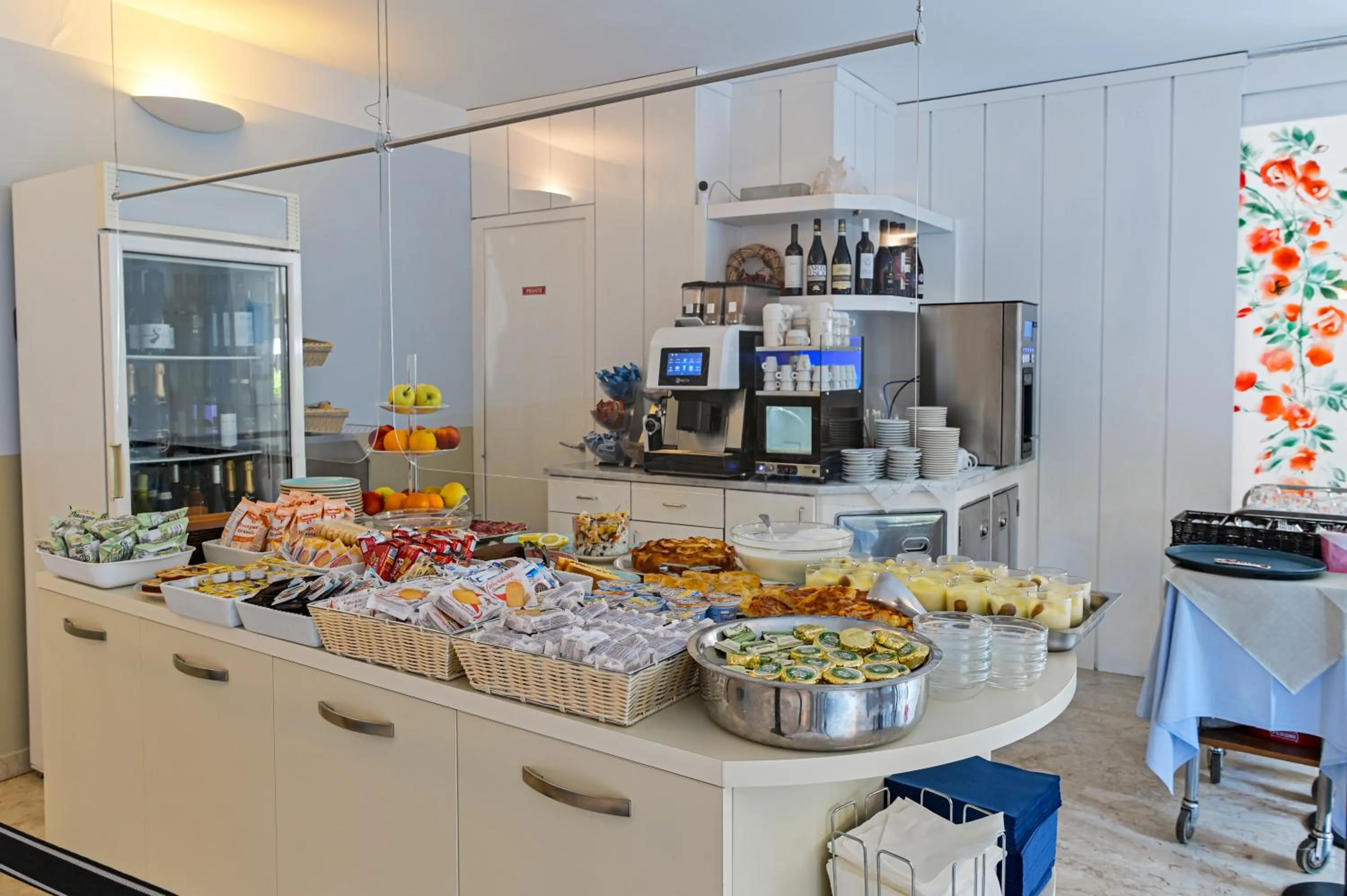 Coffee/tea facilities in Hotel Delle Rose