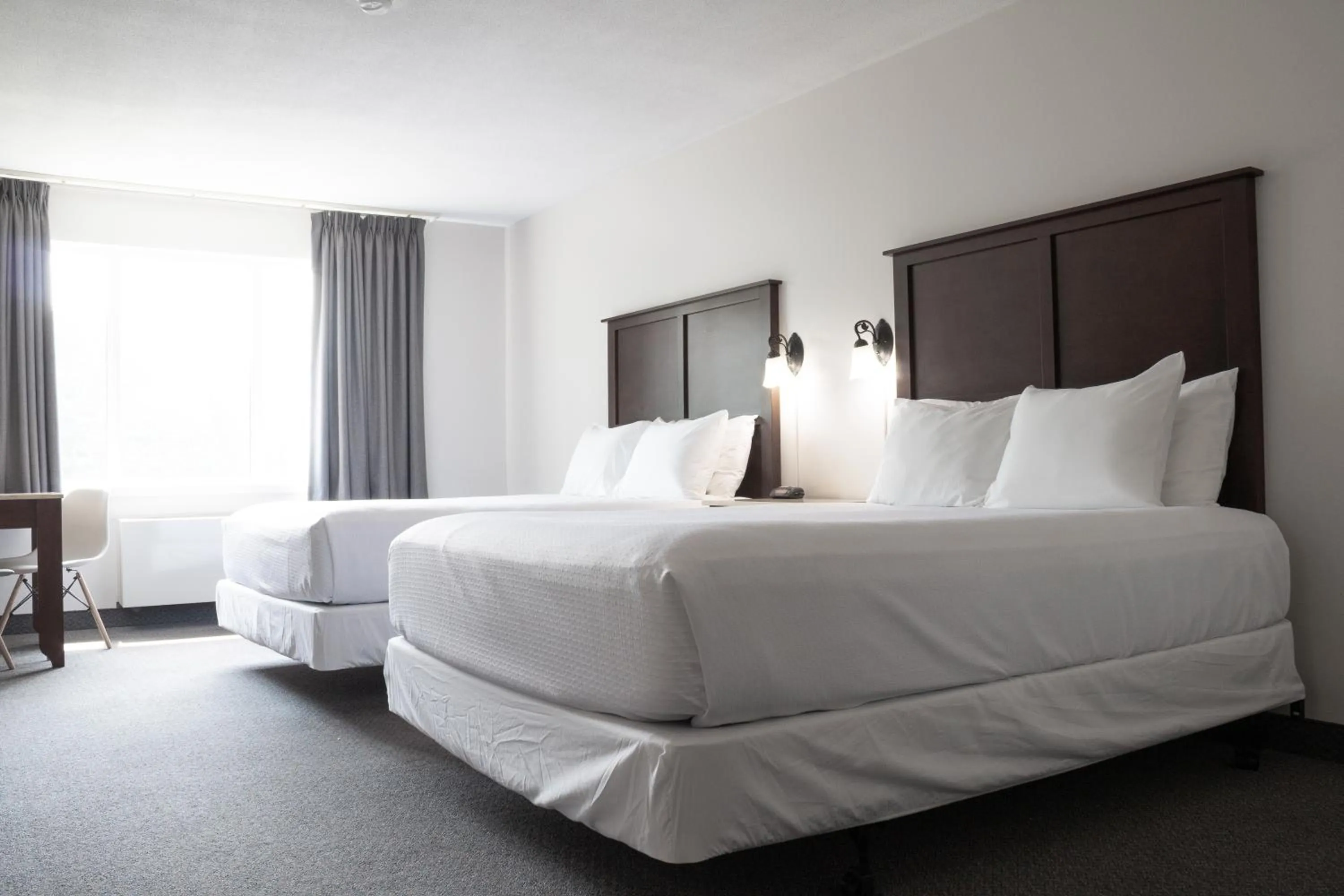 Photo of the whole room, Bed in Hôtel Matha