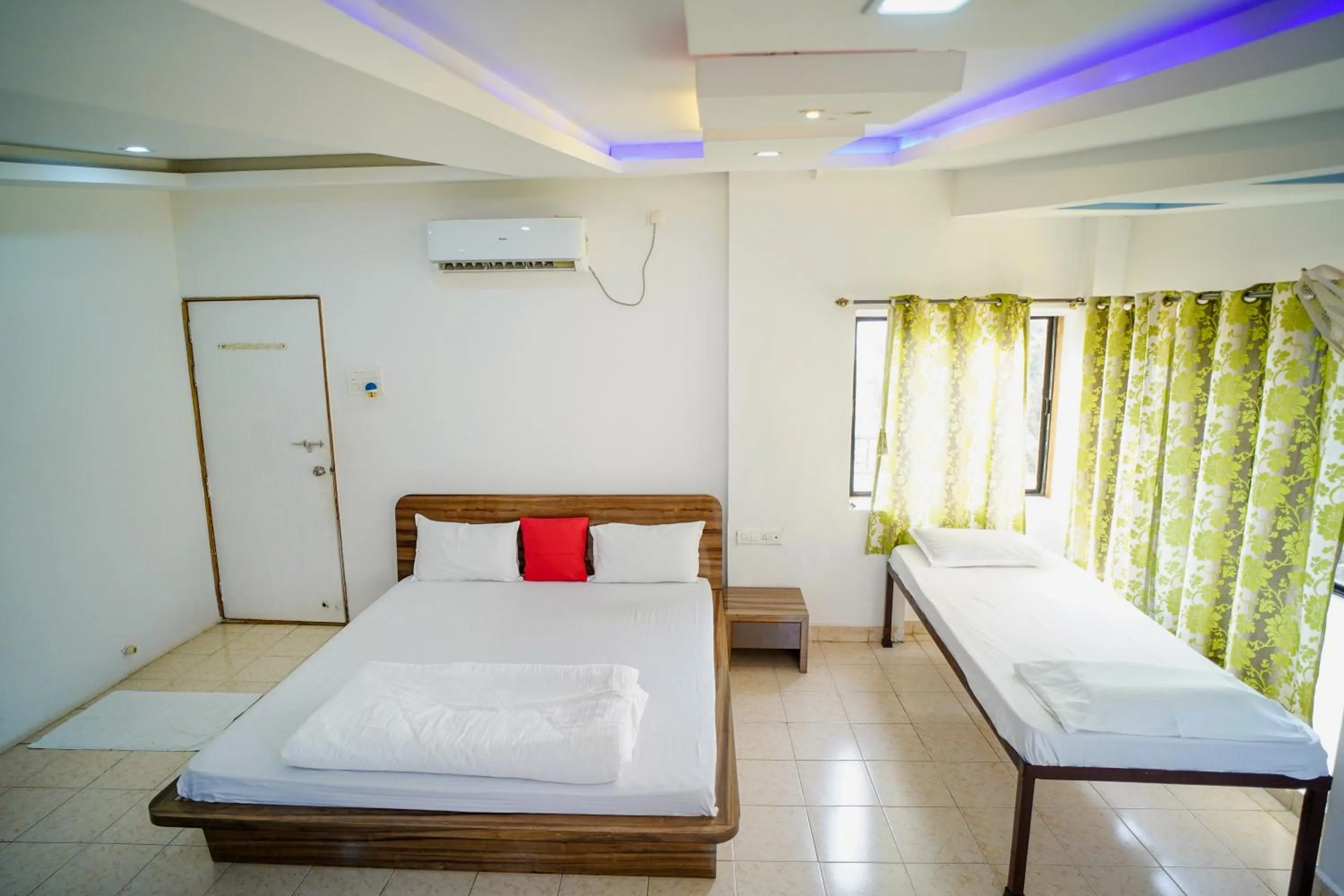 Bed in VIRASAT RESORT
