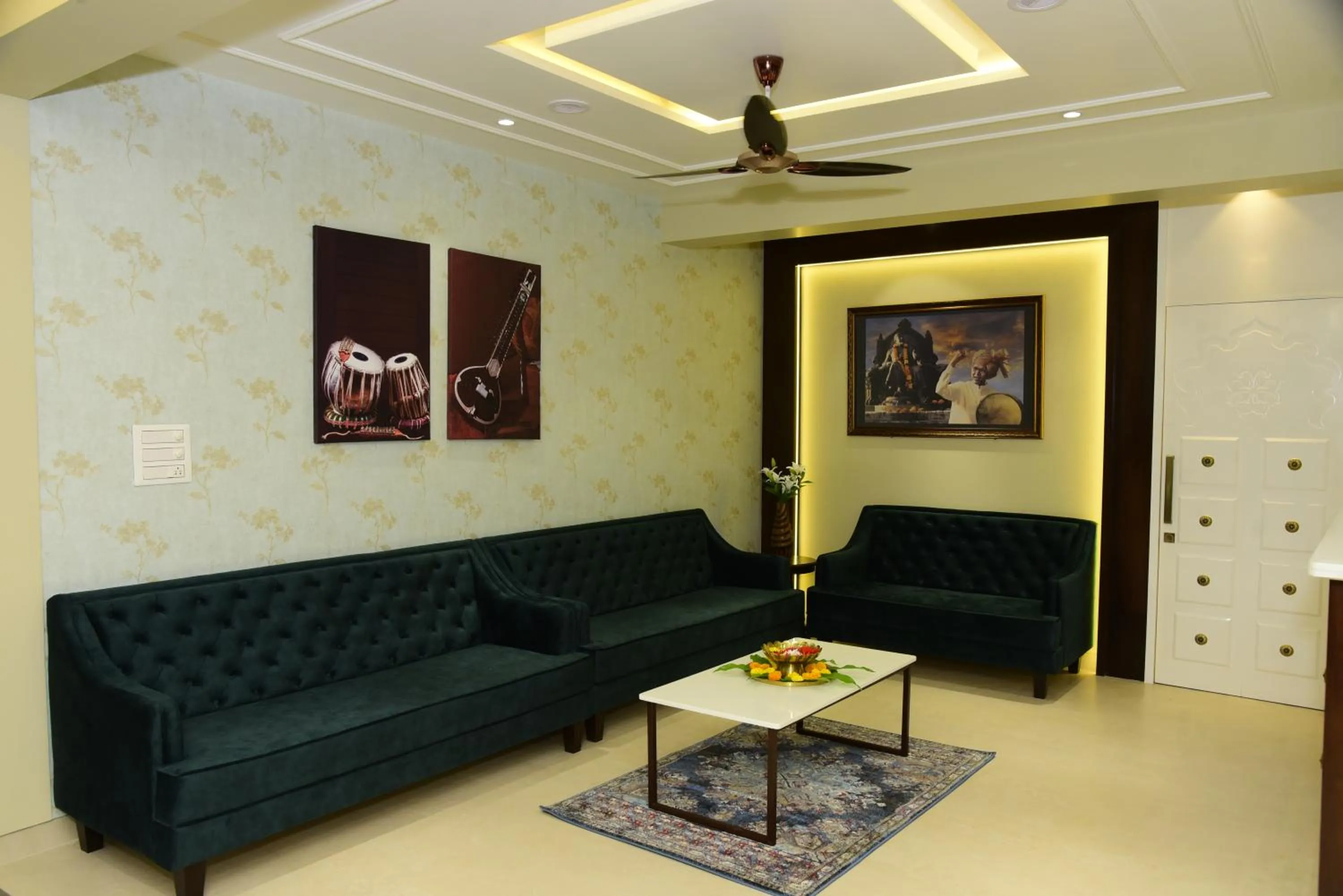 Lobby or reception in VIRASAT RESORT