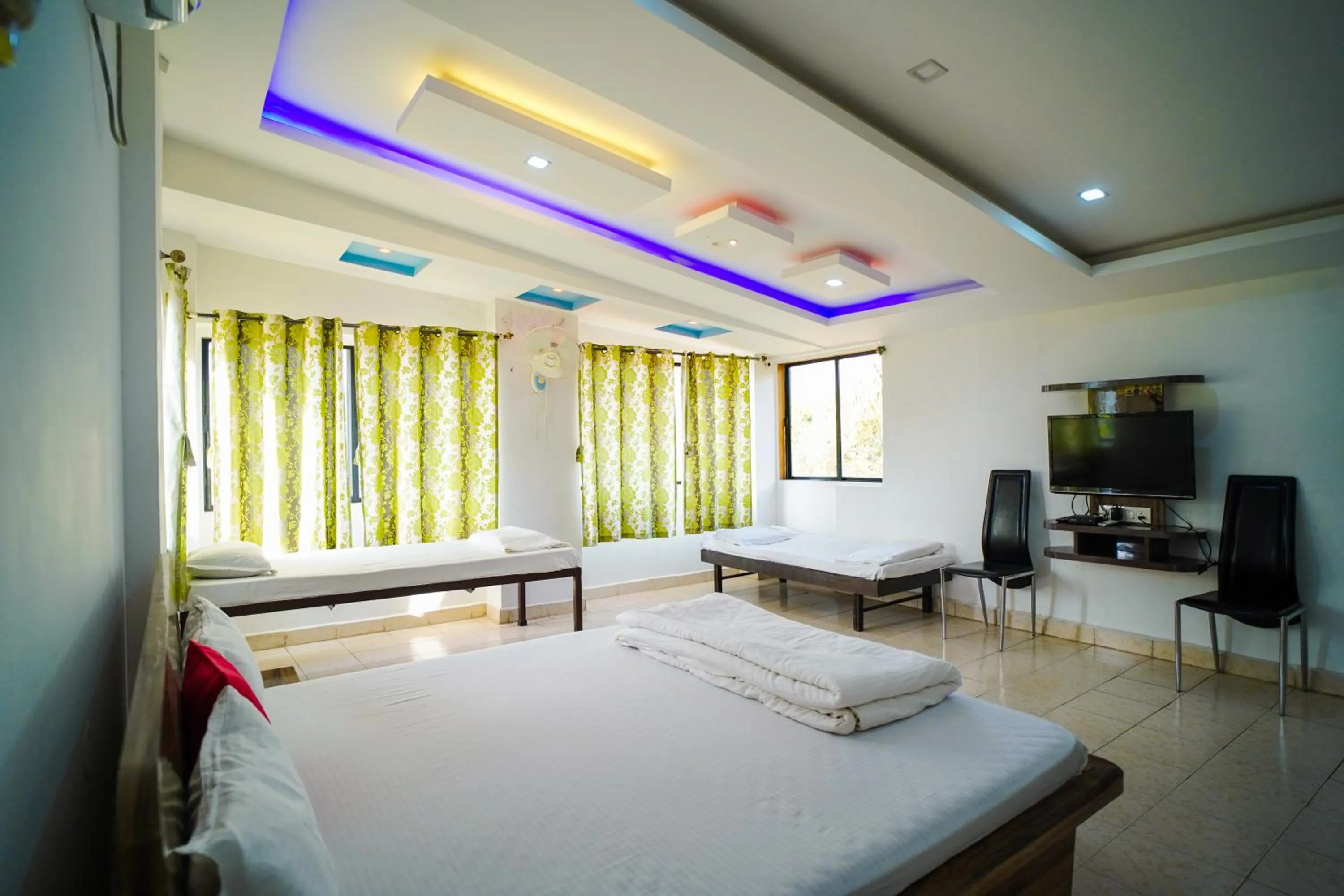 Bed in VIRASAT RESORT