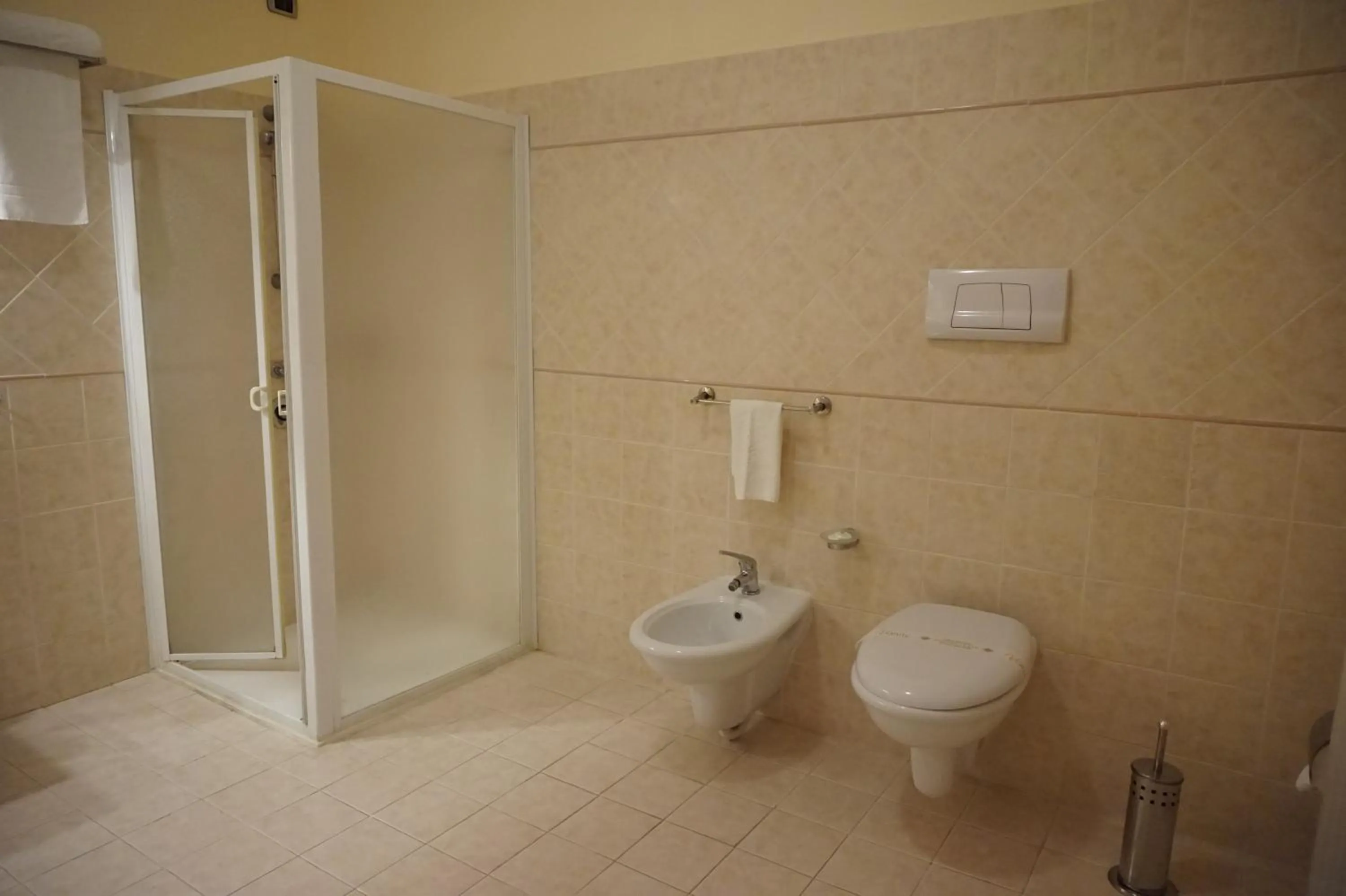 Bathroom in Bel Sito Hotel Due Torri