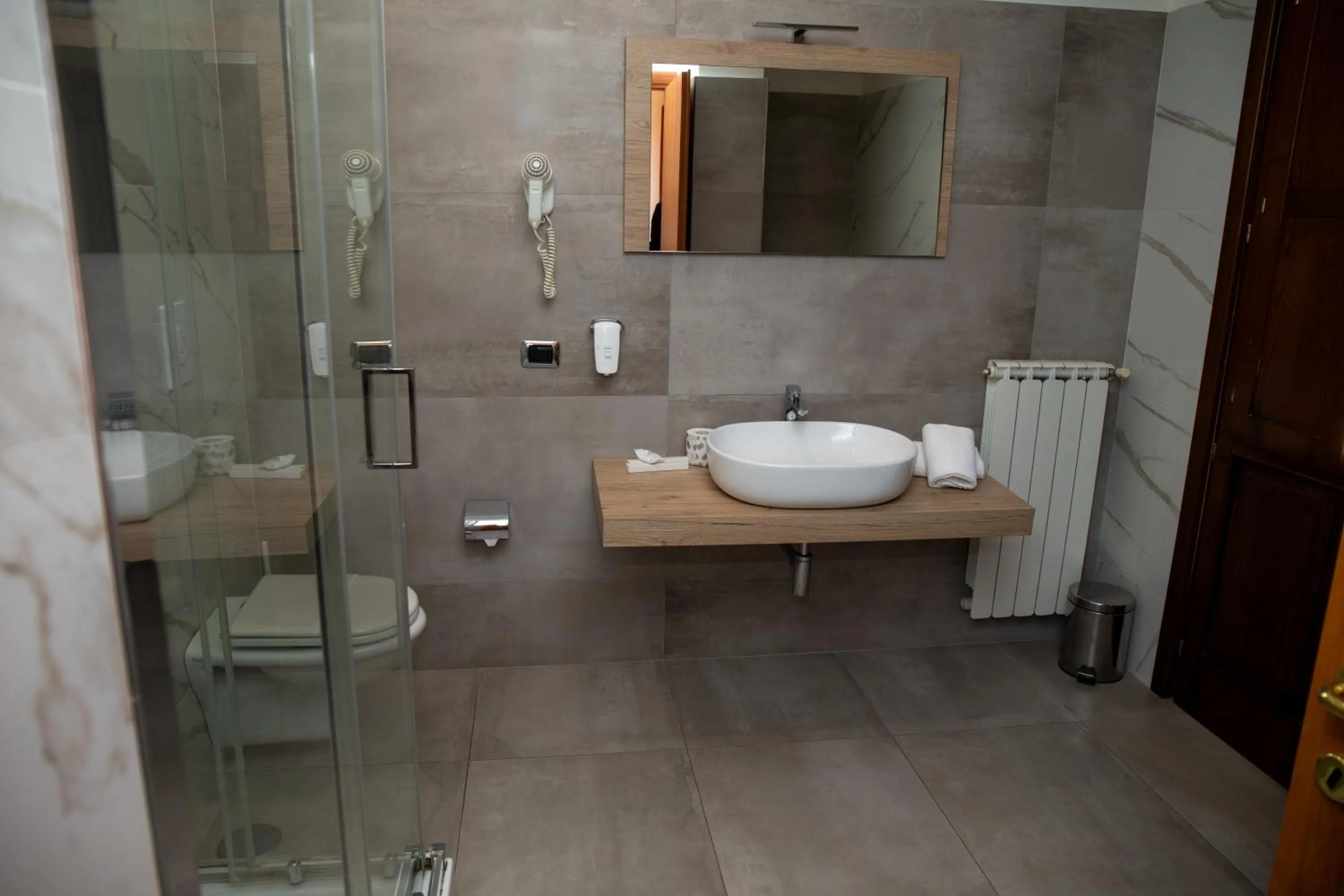 Shower in Bel Sito Hotel Due Torri