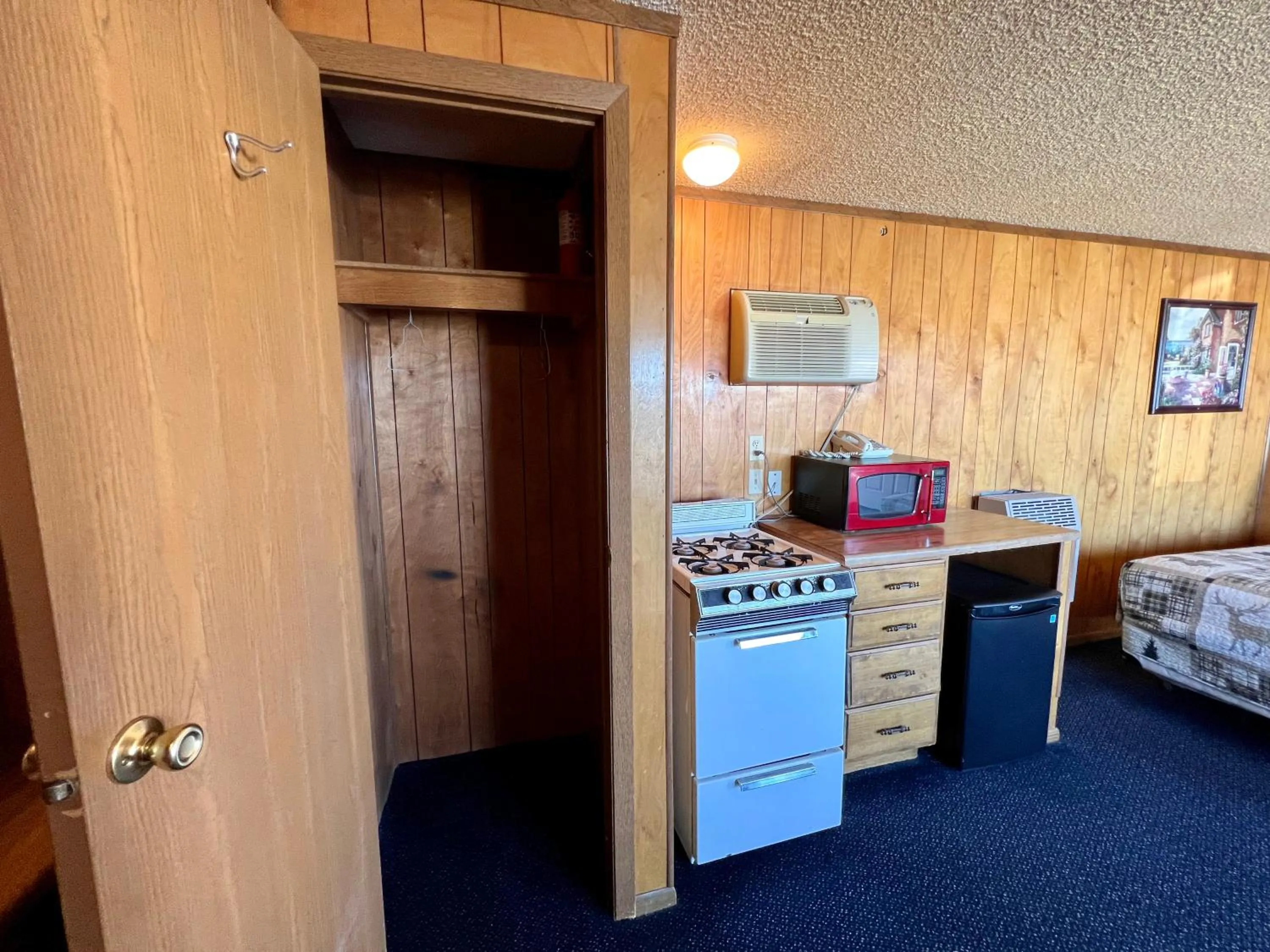 Bed in Border Inn Casino