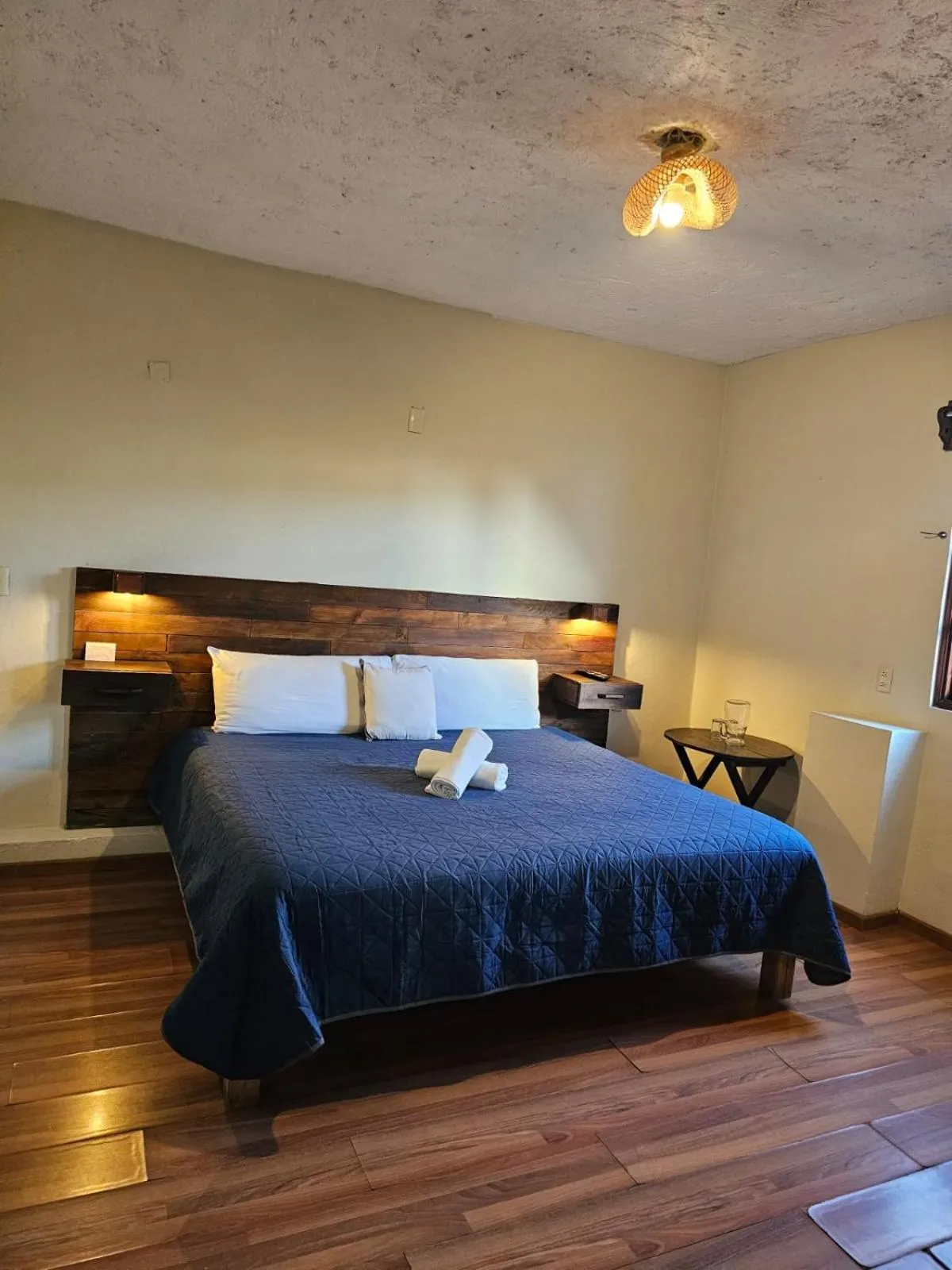 Bed in Arte Sano Hotel San Cristobal