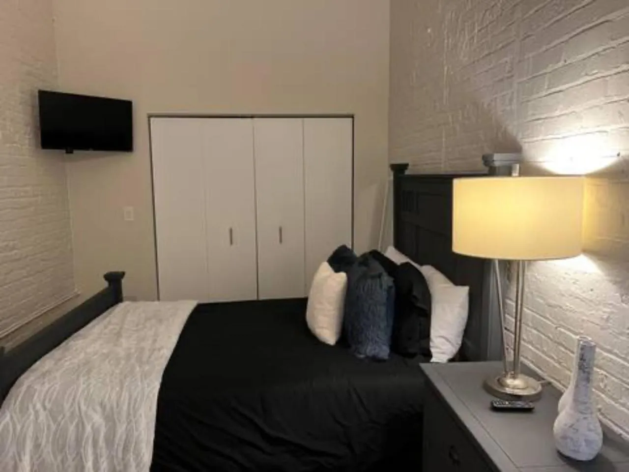 Bedroom, Bed in Luxéry Stay Chicago - Themed Units! Close to Downtown, McCormick Place & Wintrust Arena