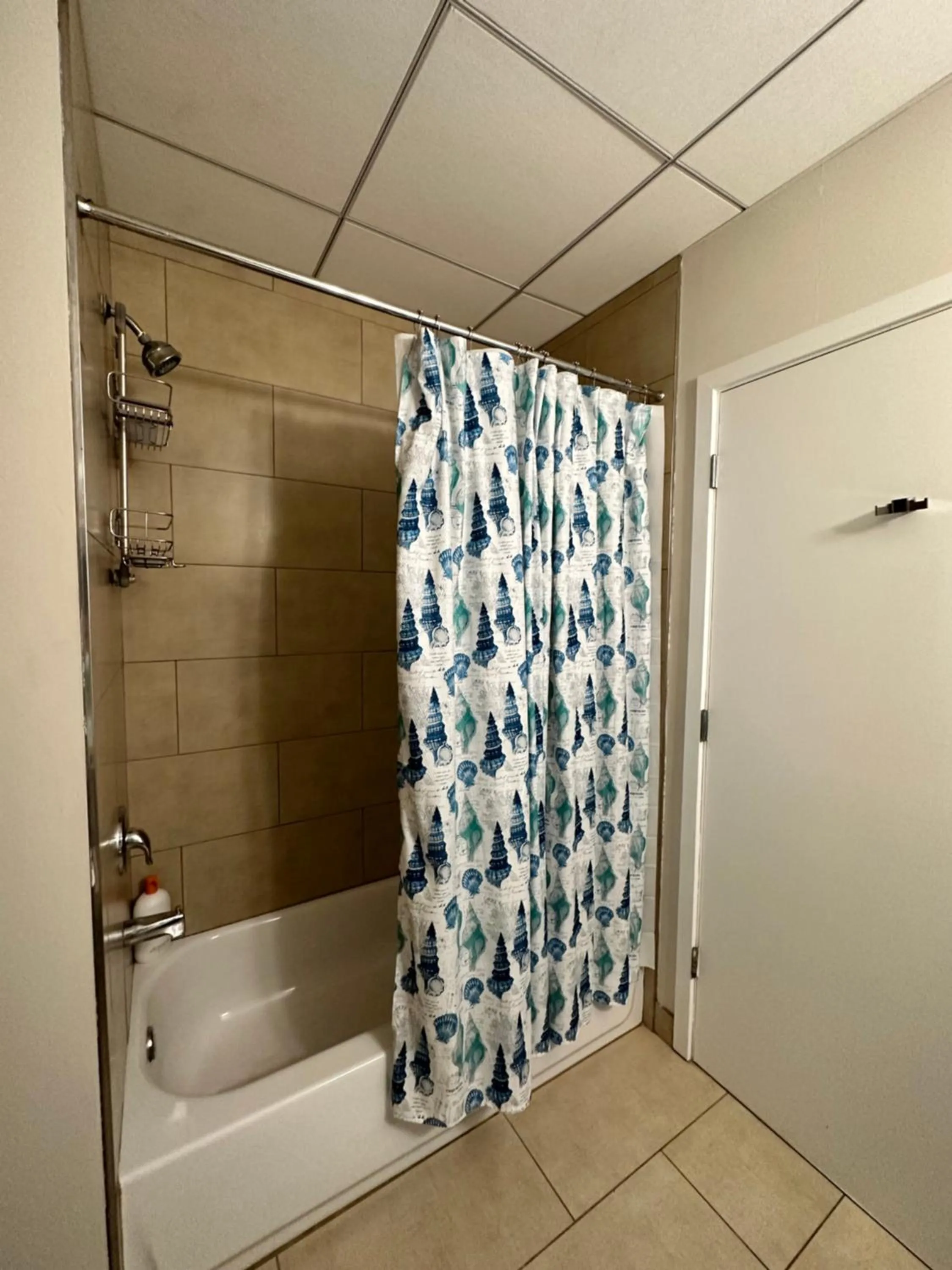 Bathroom in Luxéry Stay Chicago - Themed Units! Close to Downtown, McCormick Place & Wintrust Arena