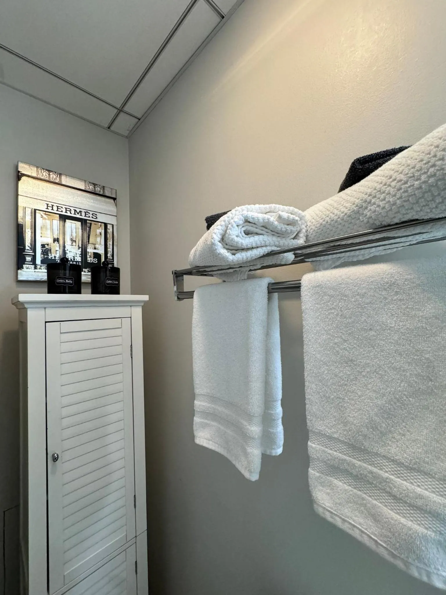 Bathroom in Luxéry Stay Chicago - Themed Units! Close to Downtown, McCormick Place & Wintrust Arena