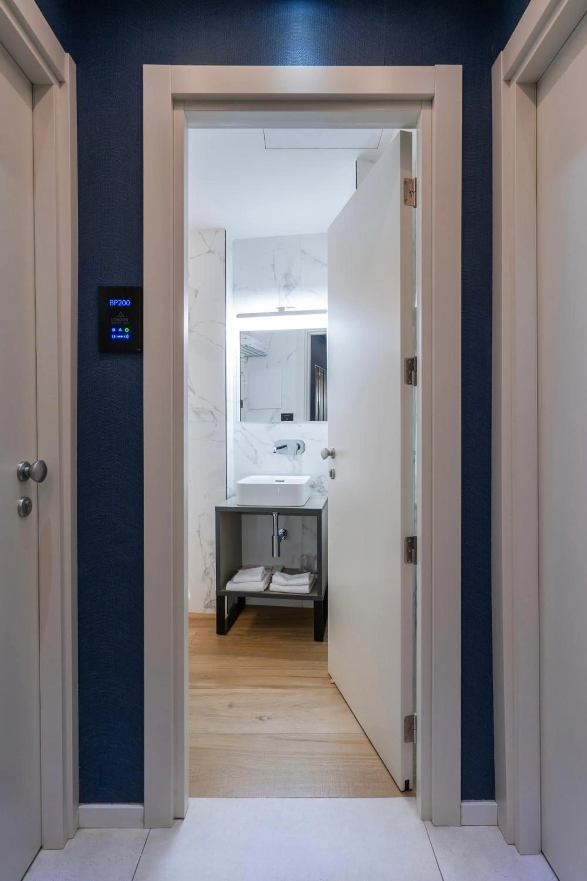 Bathroom in London Hotel