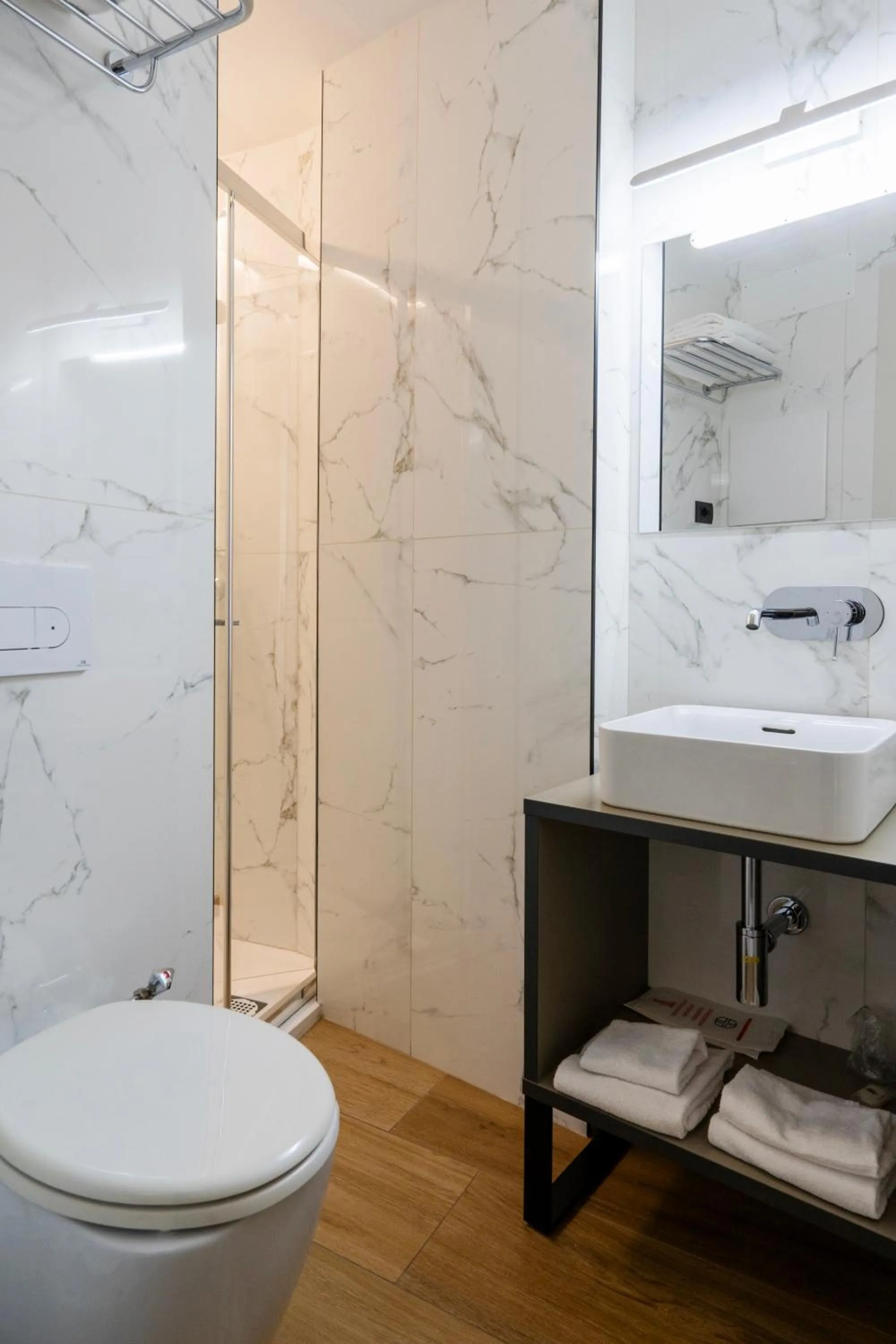 Bathroom in London Hotel