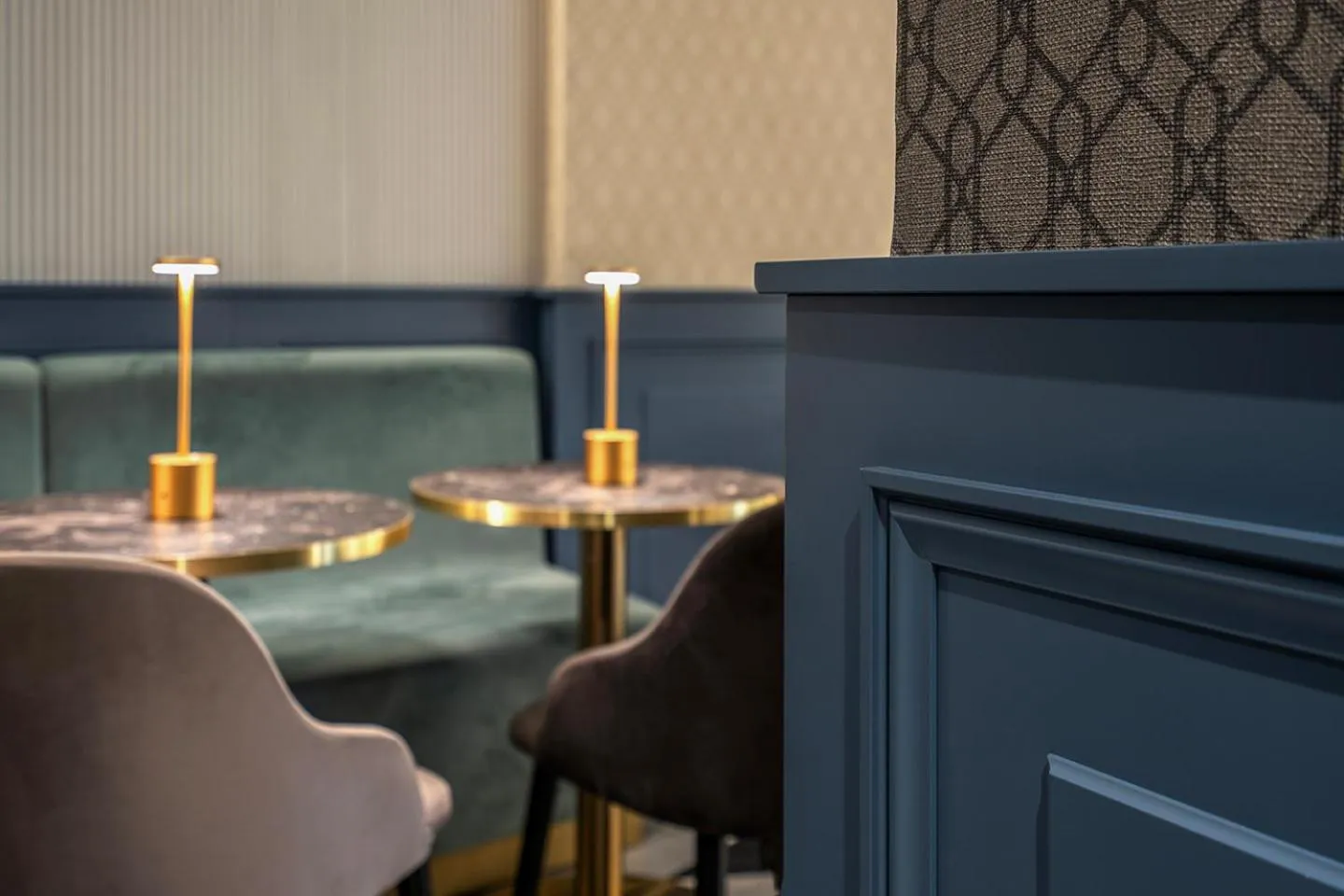 Lounge or bar in London Hotel