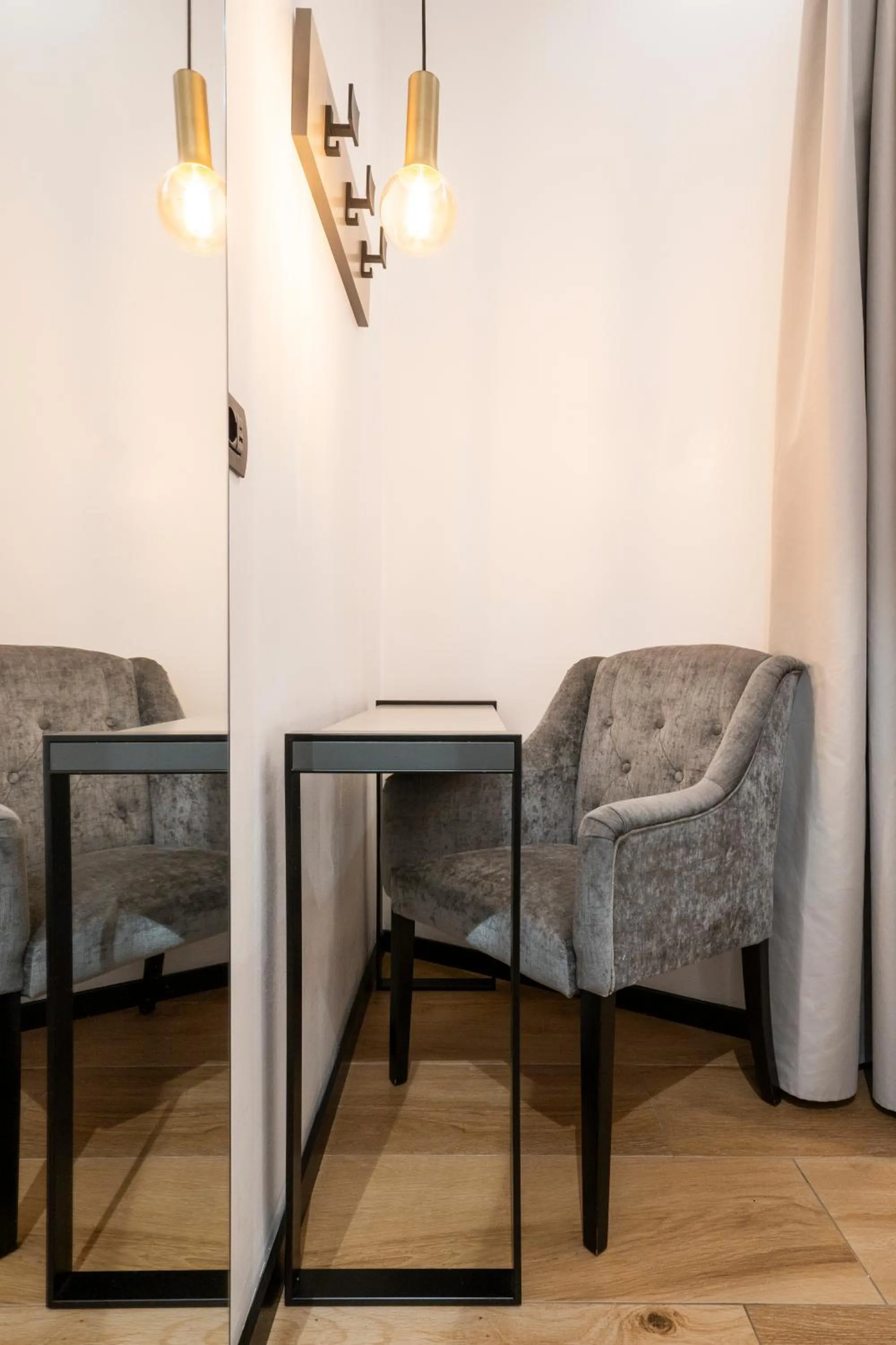 Bedroom in London Hotel