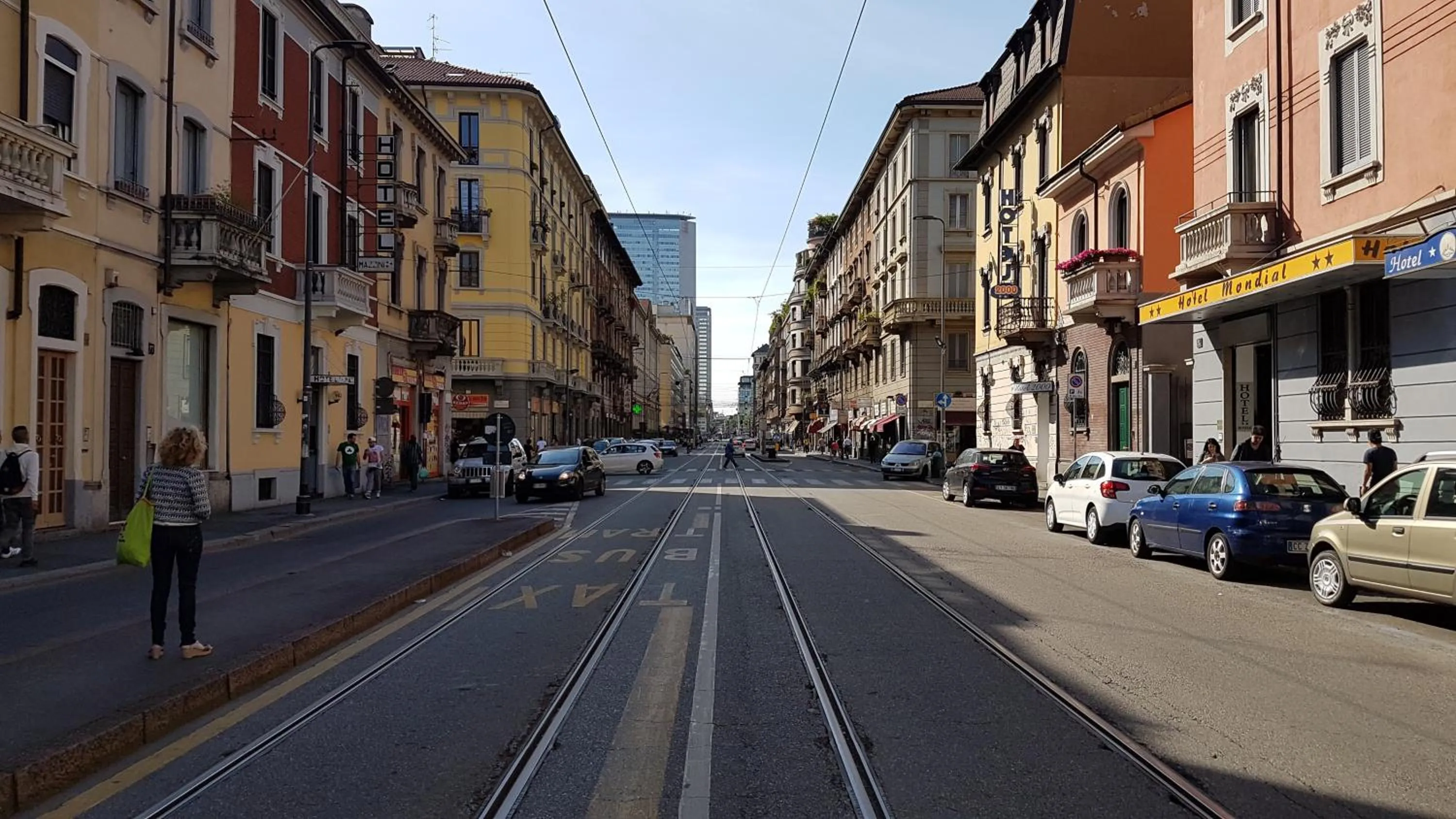 Neighbourhood in Hotel Mondial