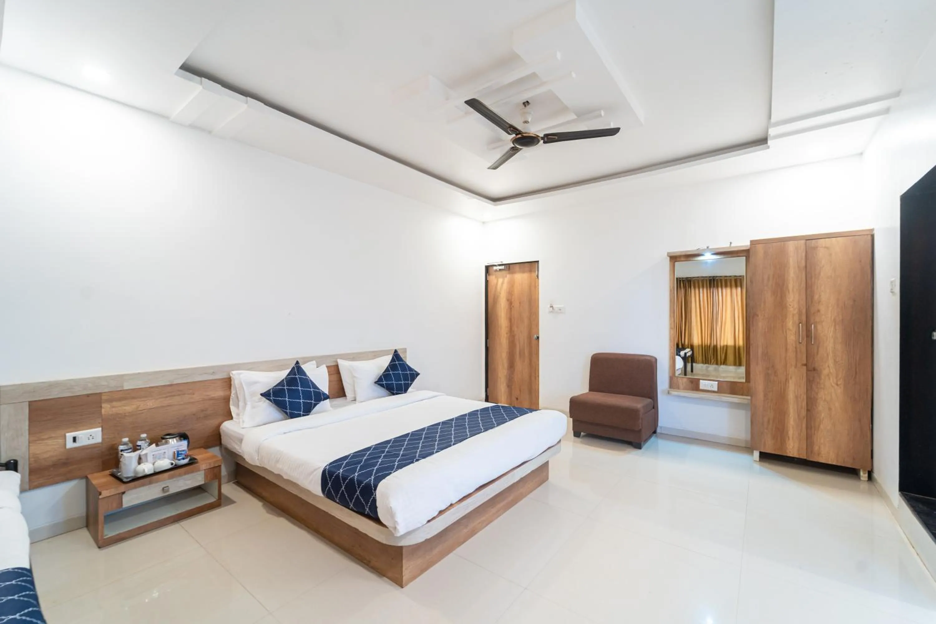 Photo of the whole room, Bed in Strawberry King Resort