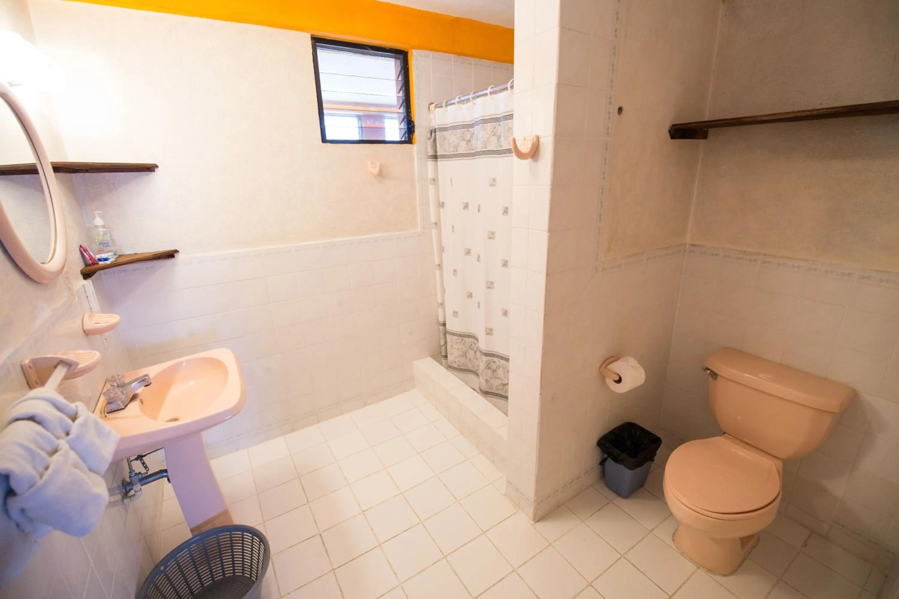 Bathroom in Hotel Tiosh Abaj