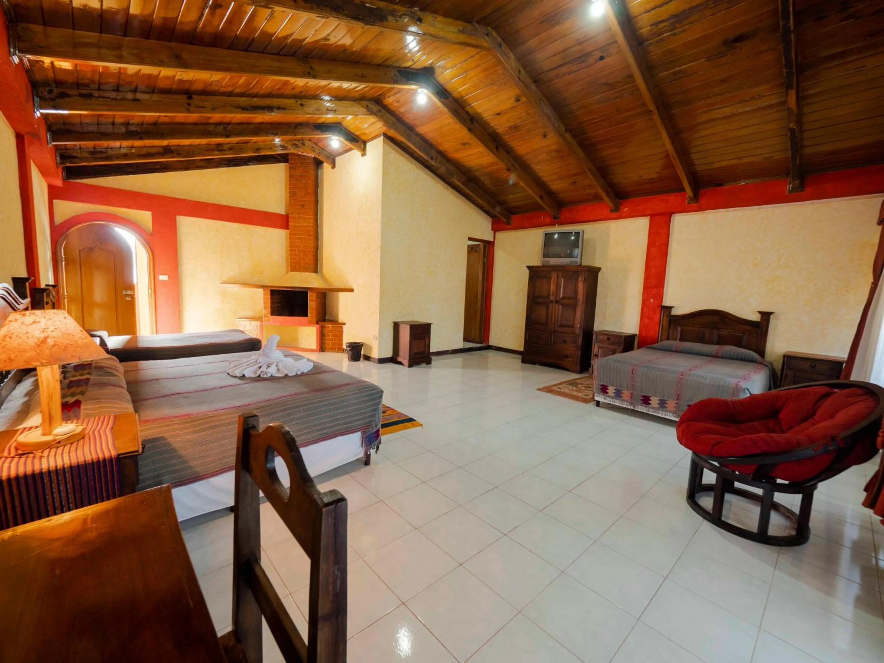 Bedroom, Bed in Hotel Tiosh Abaj