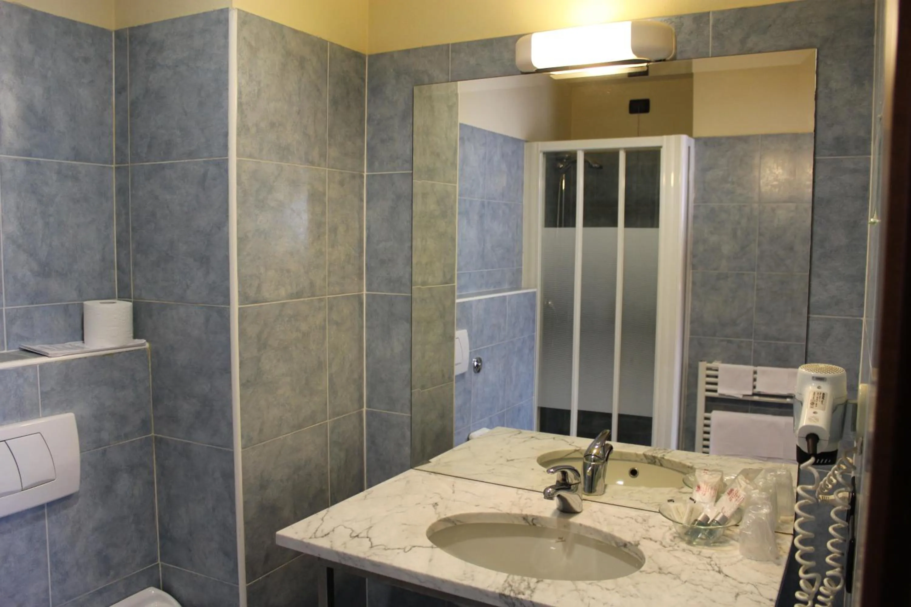 Bathroom in Hotel Il Duca d'Este