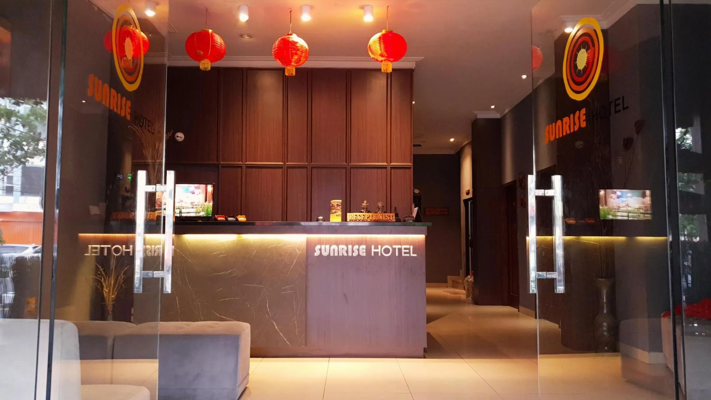 Lobby or reception in Sunrise Hotel Jogja