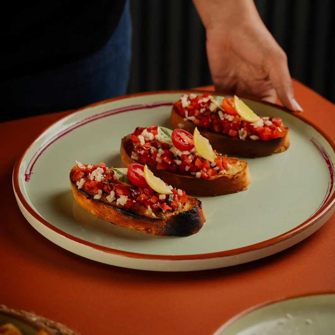 Food and drinks in The Acacia Hotel & Spa