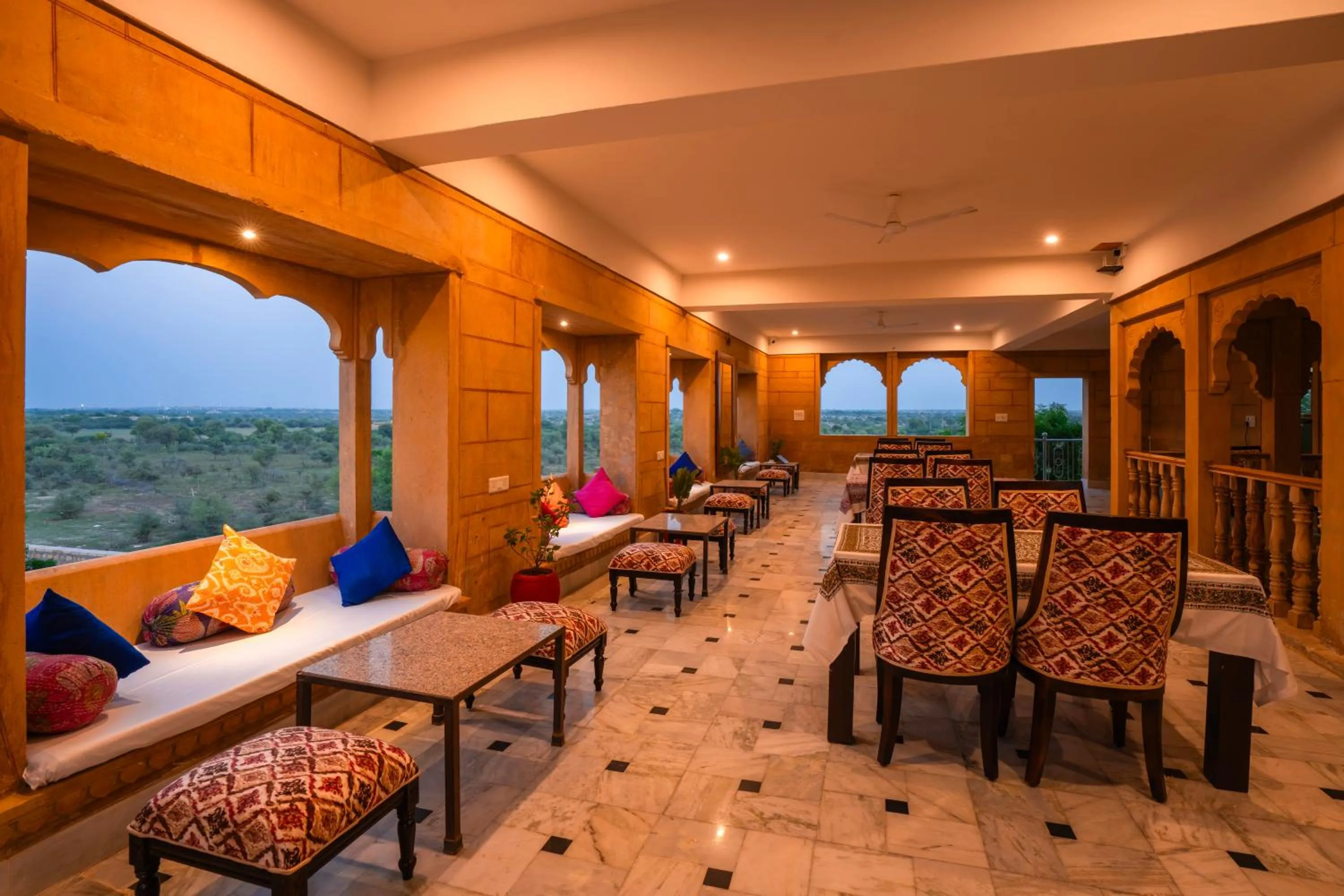 Restaurant/places to eat in Hotel Helsinki House