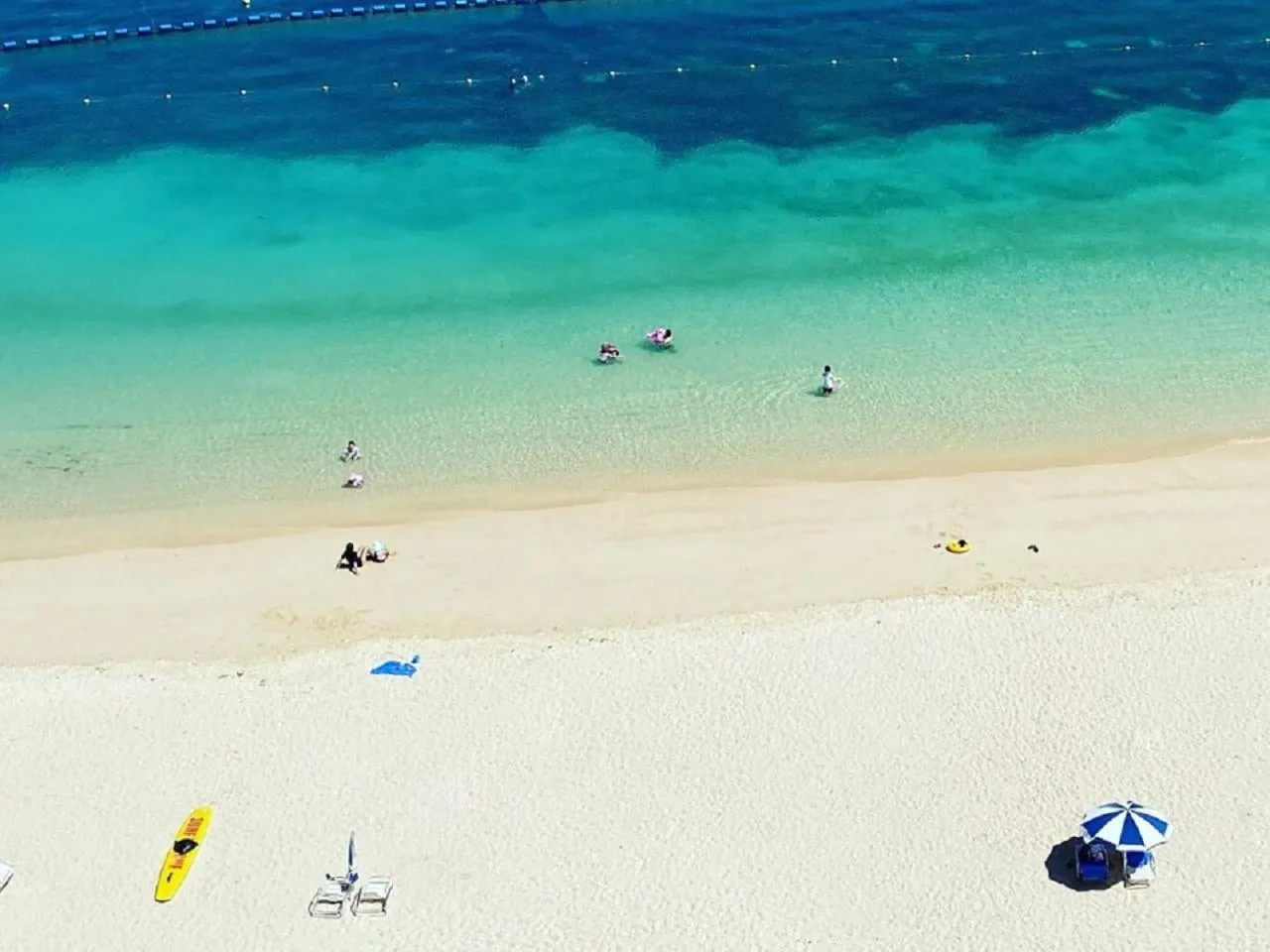 Beach in Hotel Monterey Okinawa Spa & Resort
