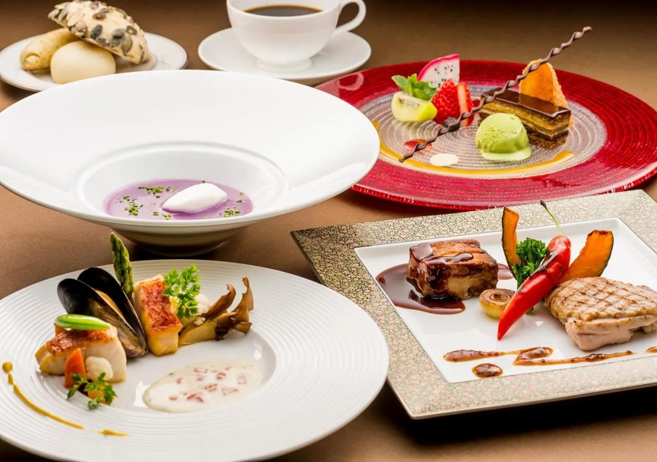 Restaurant/places to eat in Hotel Monterey Okinawa Spa & Resort