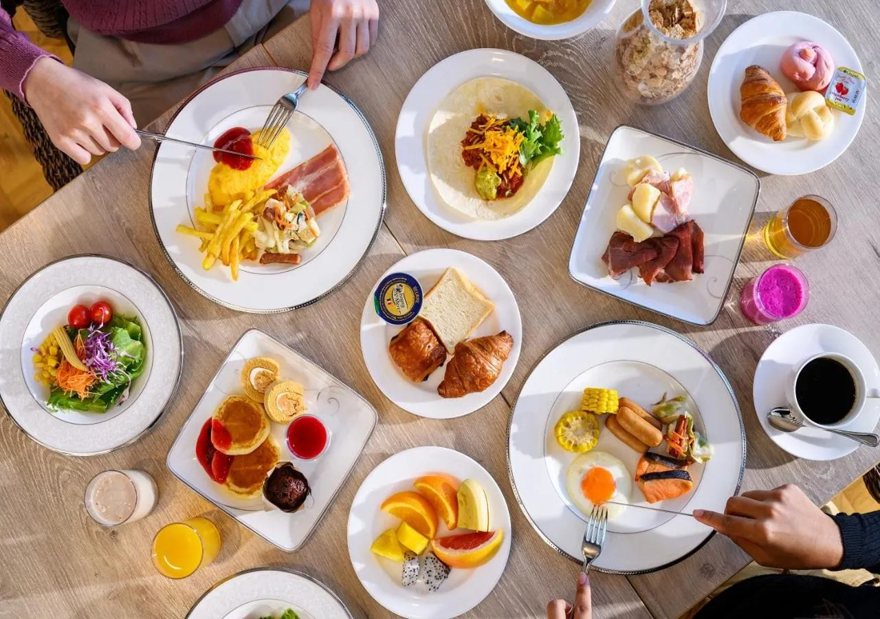 Restaurant/places to eat in Hotel Monterey Okinawa Spa & Resort