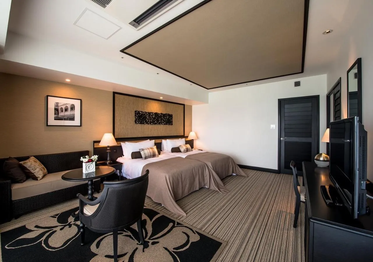 Photo of the whole room, Bed in Hotel Monterey Okinawa Spa & Resort