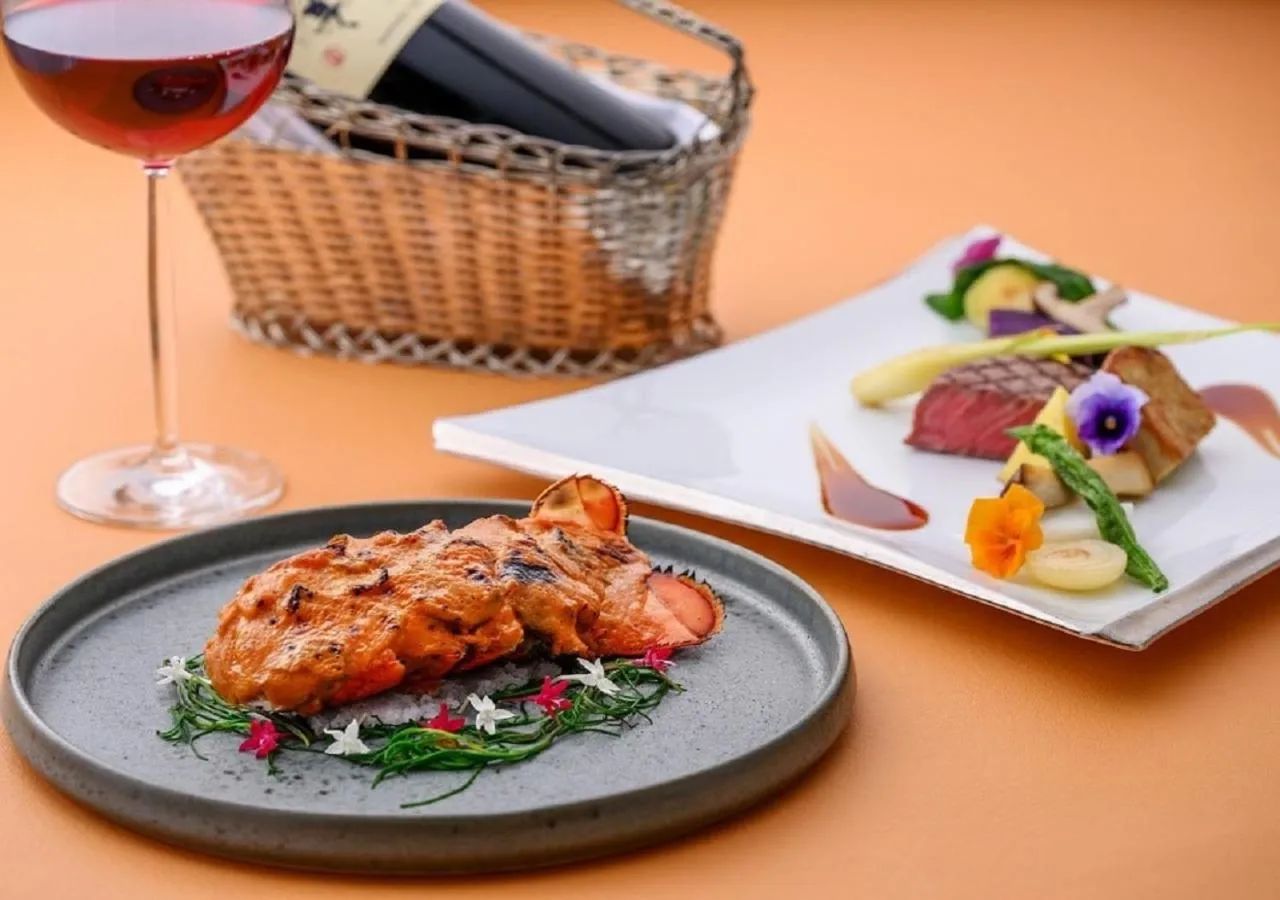 Restaurant/places to eat in Hotel Monterey Okinawa Spa & Resort