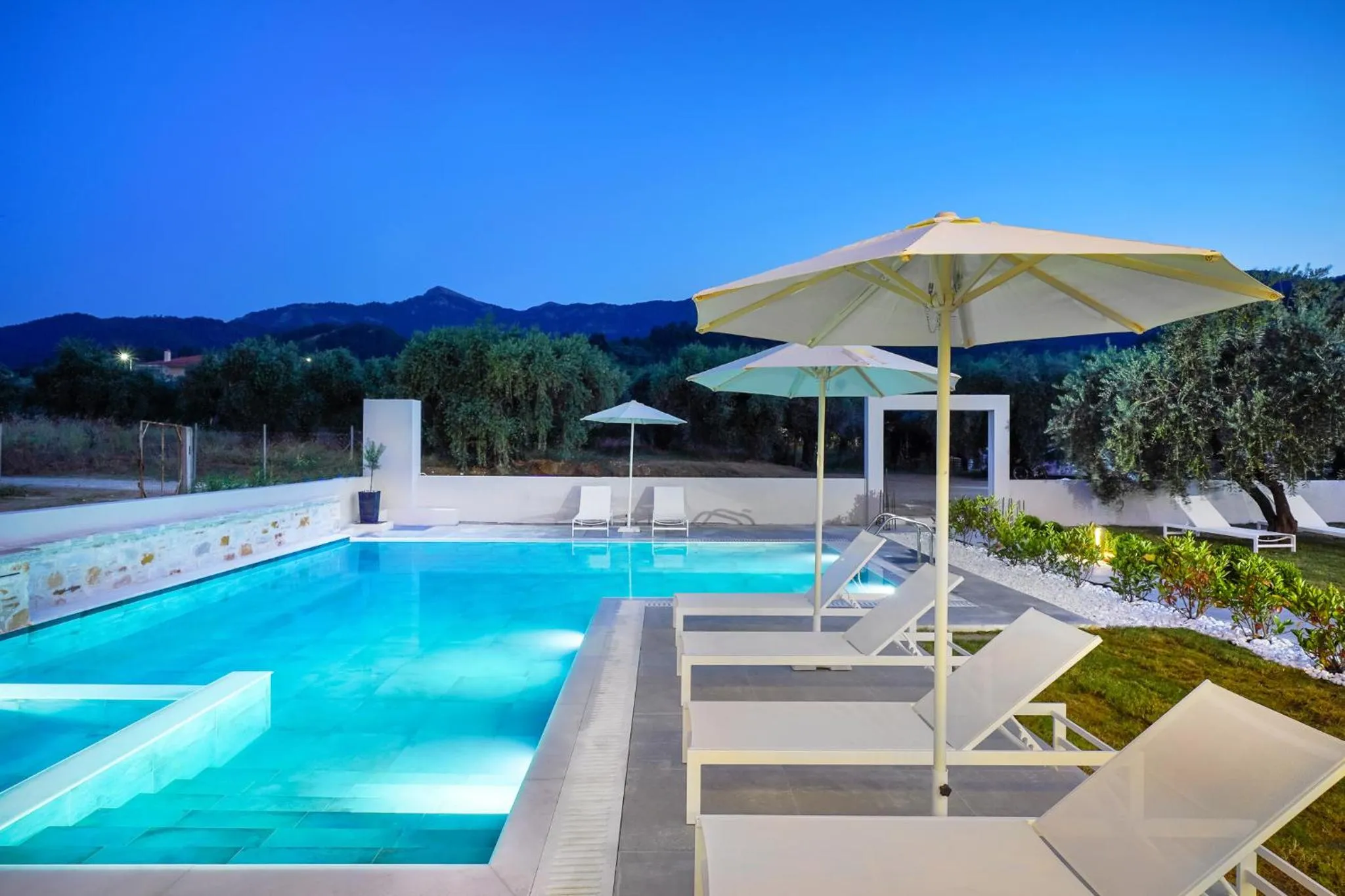 Swimming pool in Olia Thassos - Luxury Apartments