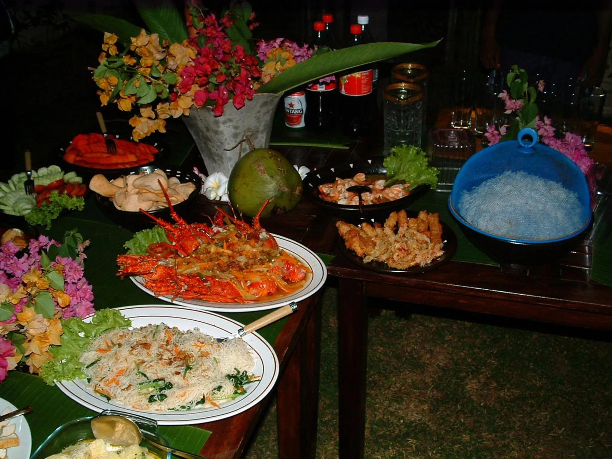 Food and drinks in Sunset Villa