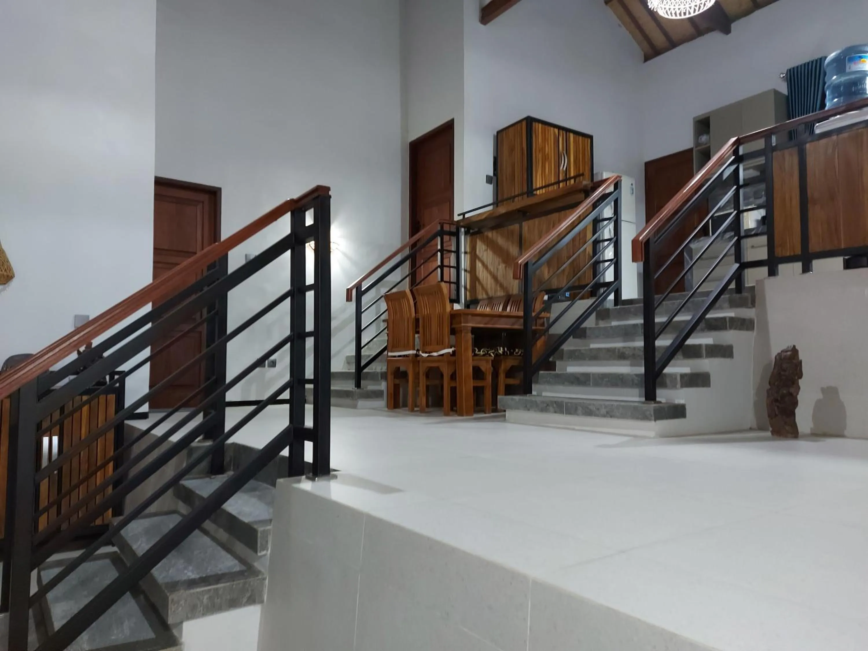 Property building in Sunset Villa