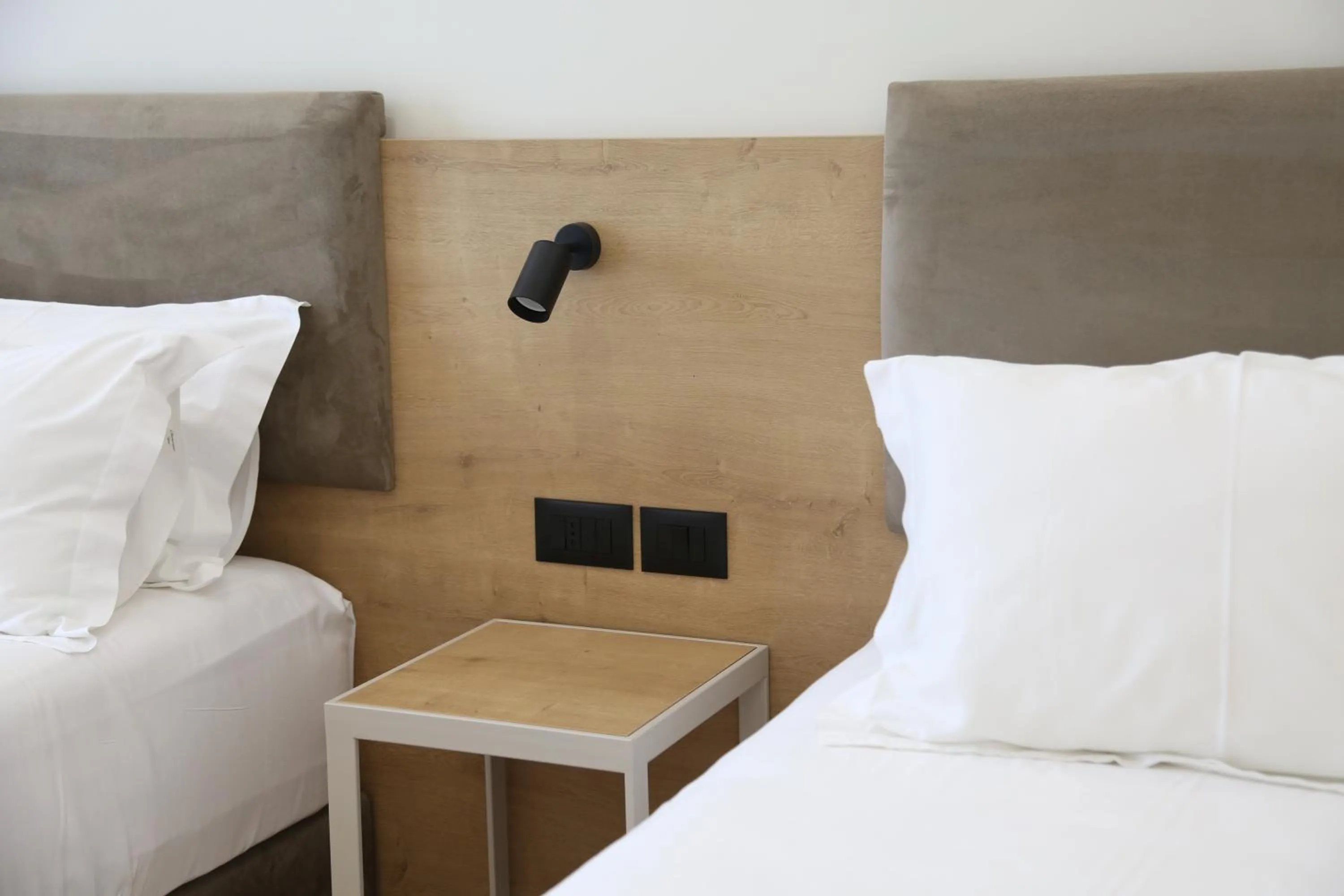 Photo of the whole room, Bed in B&B Champagne, Vlore Bay