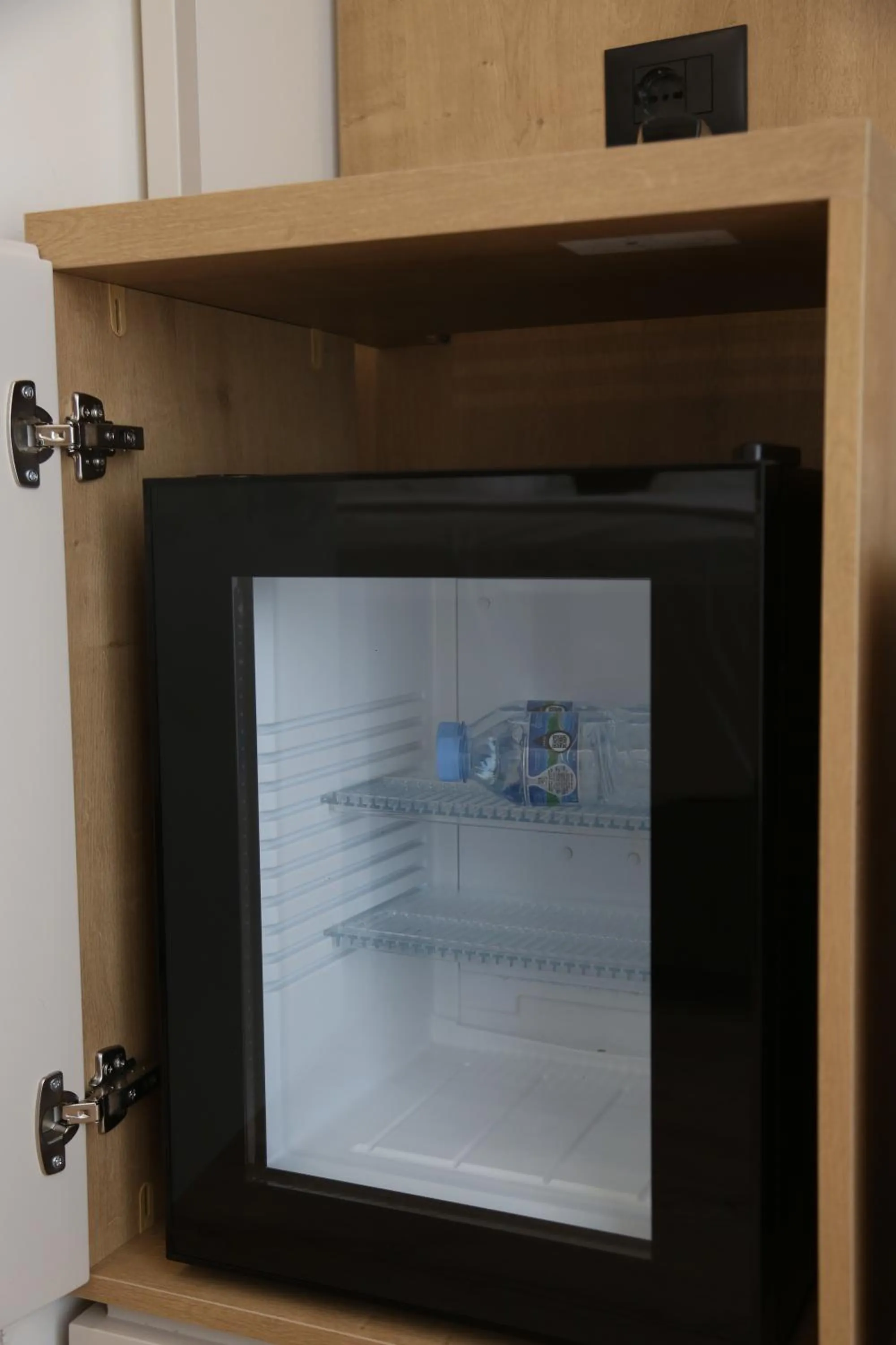 oven in B&B Champagne, Vlore Bay