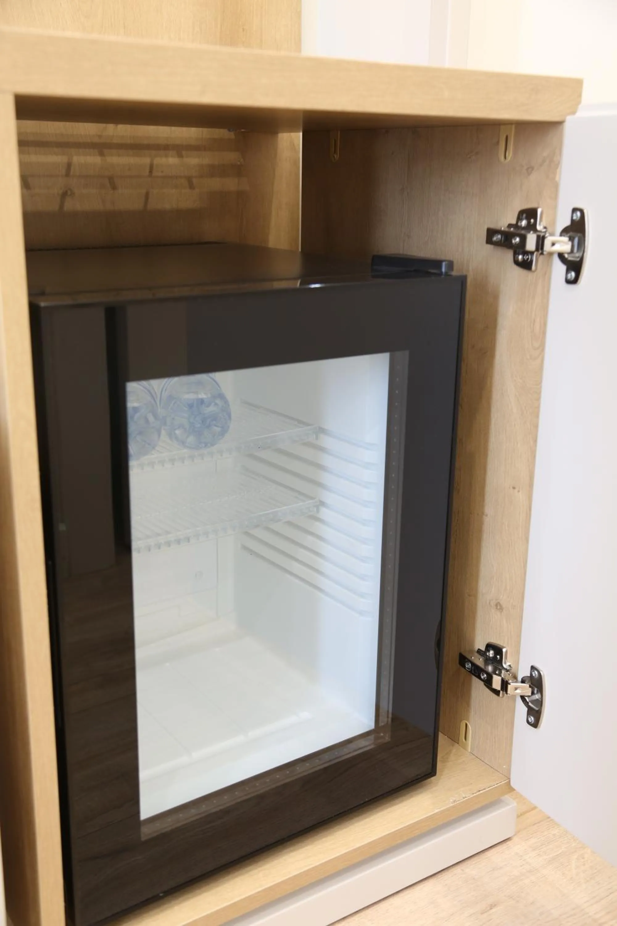 oven in B&B Champagne, Vlore Bay