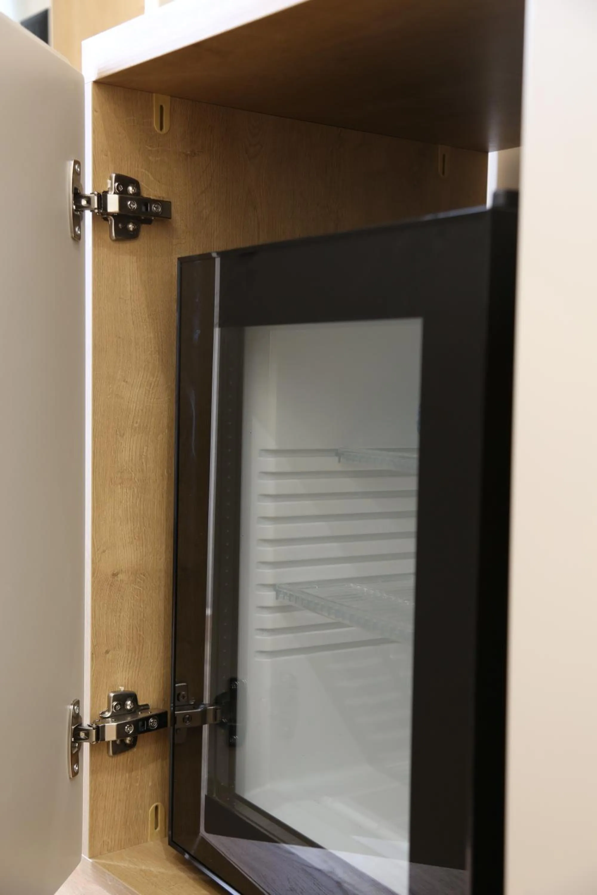 oven in B&B Champagne, Vlore Bay