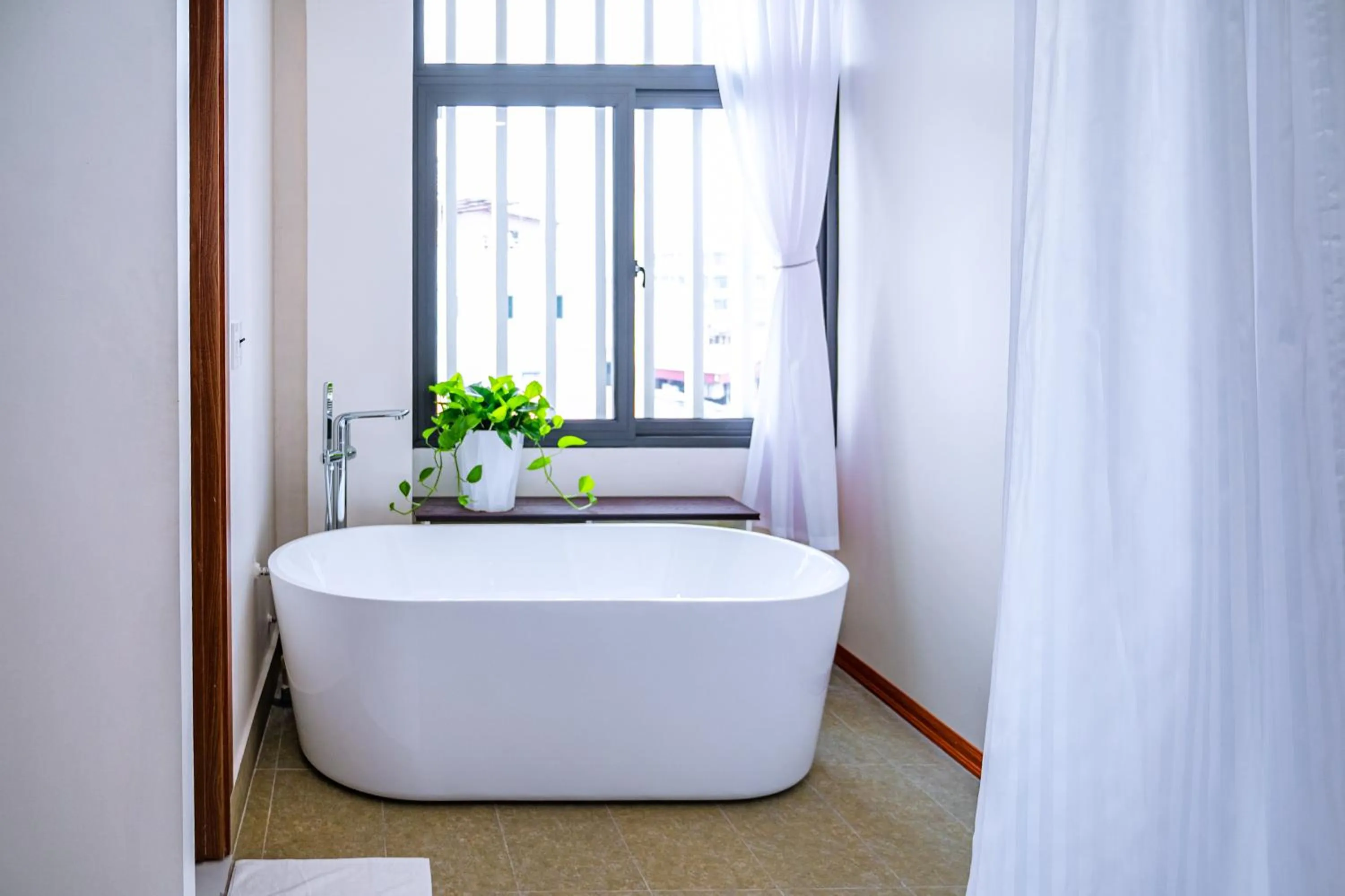 Bathroom in The King Hotel - Condotel Thai Nguyen