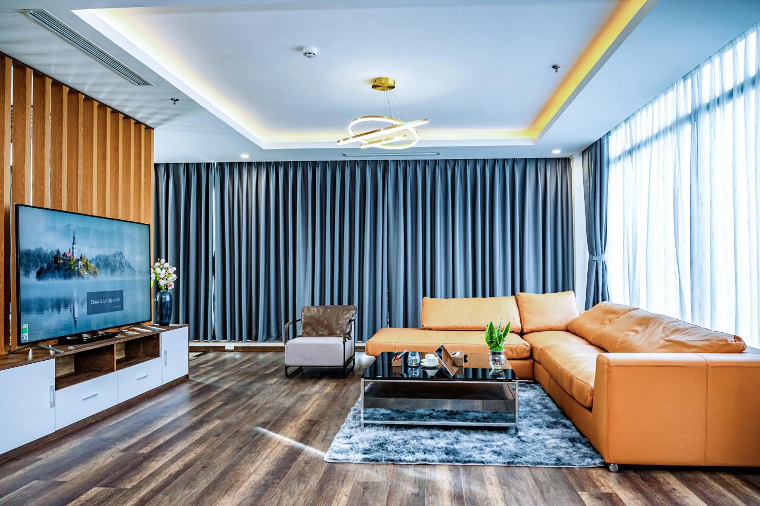 TV and multimedia in The King Hotel - Condotel Thai Nguyen