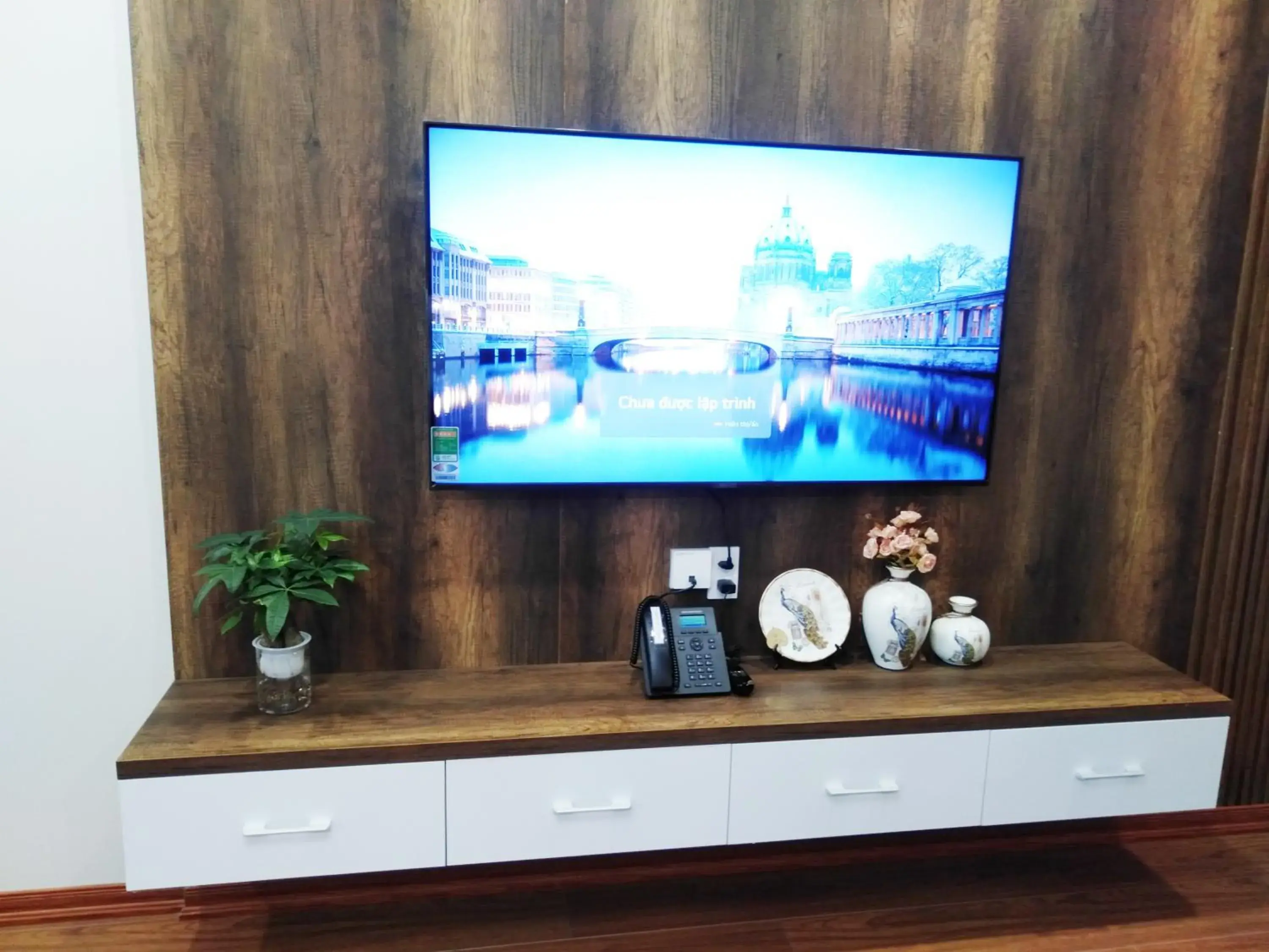 Triple Room with Bathroom in The King Hotel - Condotel Thai Nguyen Triple Room with Bathroom in The King Hotel - Condotel Thai Nguyen