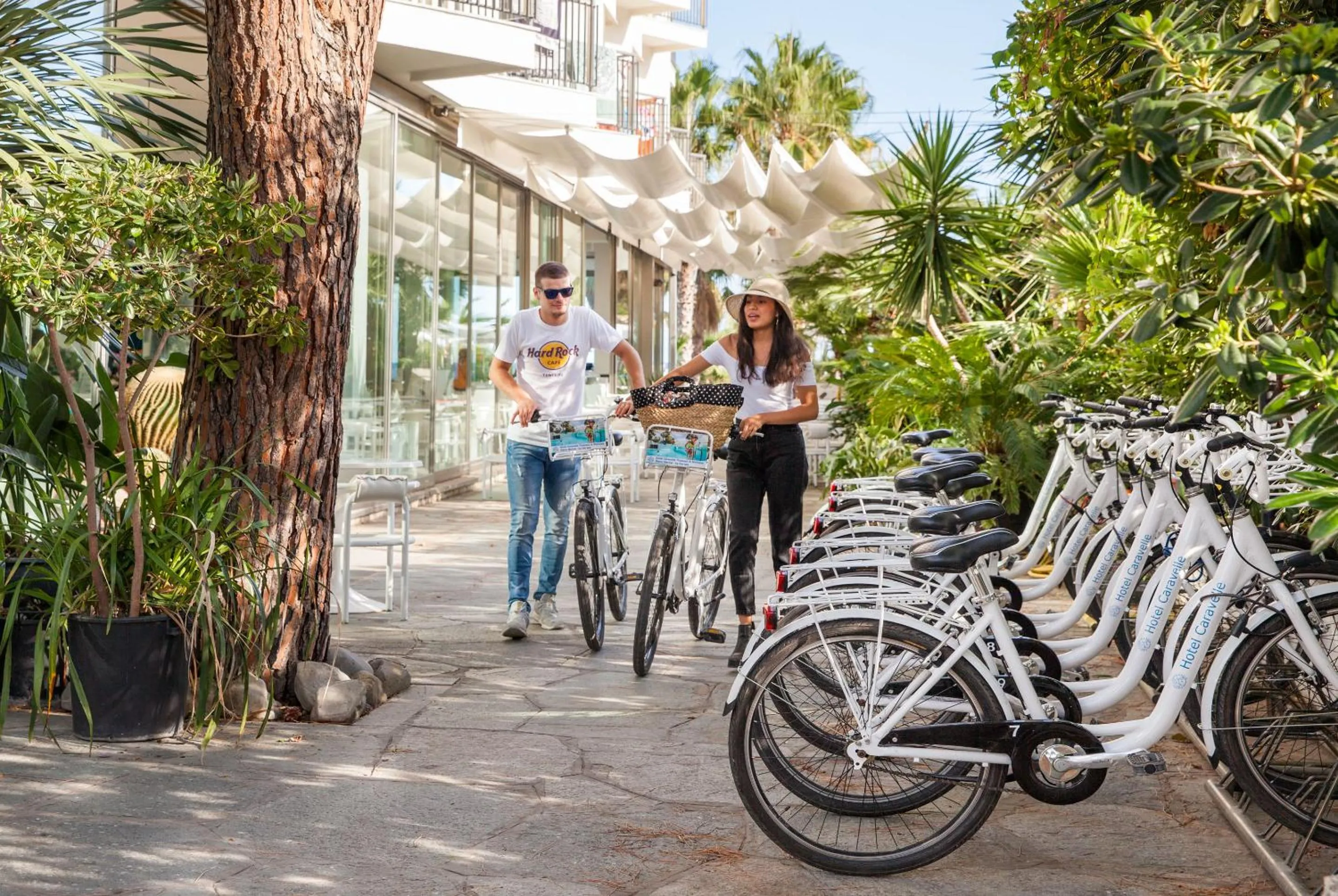 Cycling in Hotel Caravelle Thalasso & Wellness