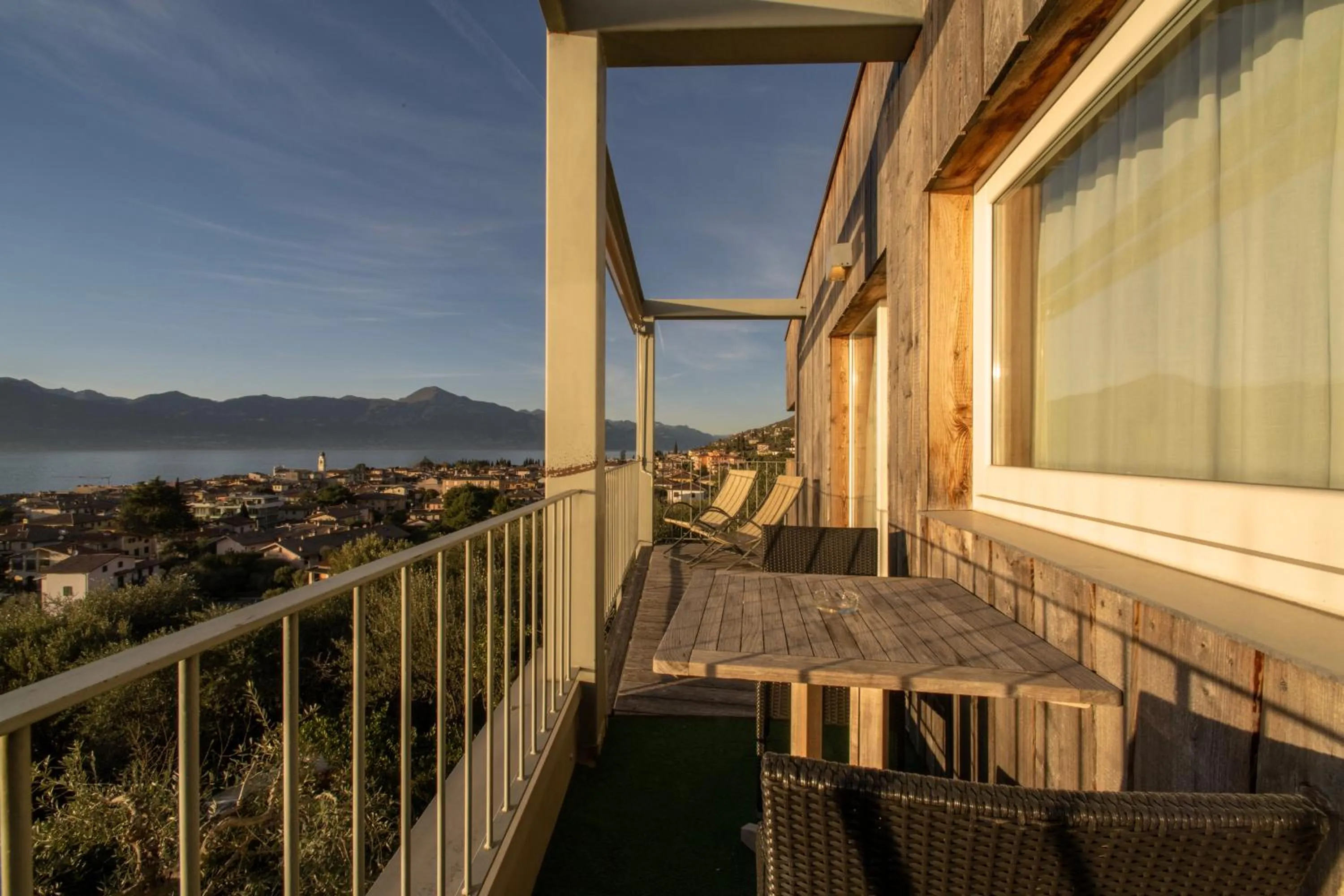 Property building in Residence Ca Del Lago