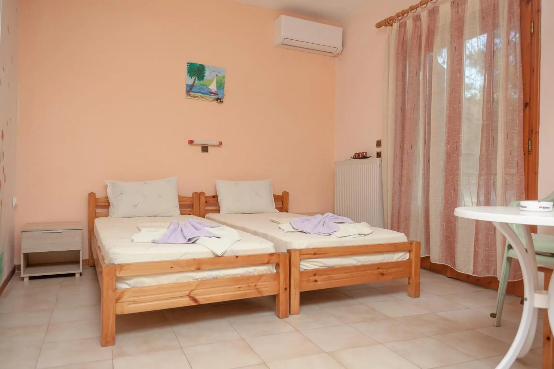 Bedroom, Bed in Hotel Karagiannis