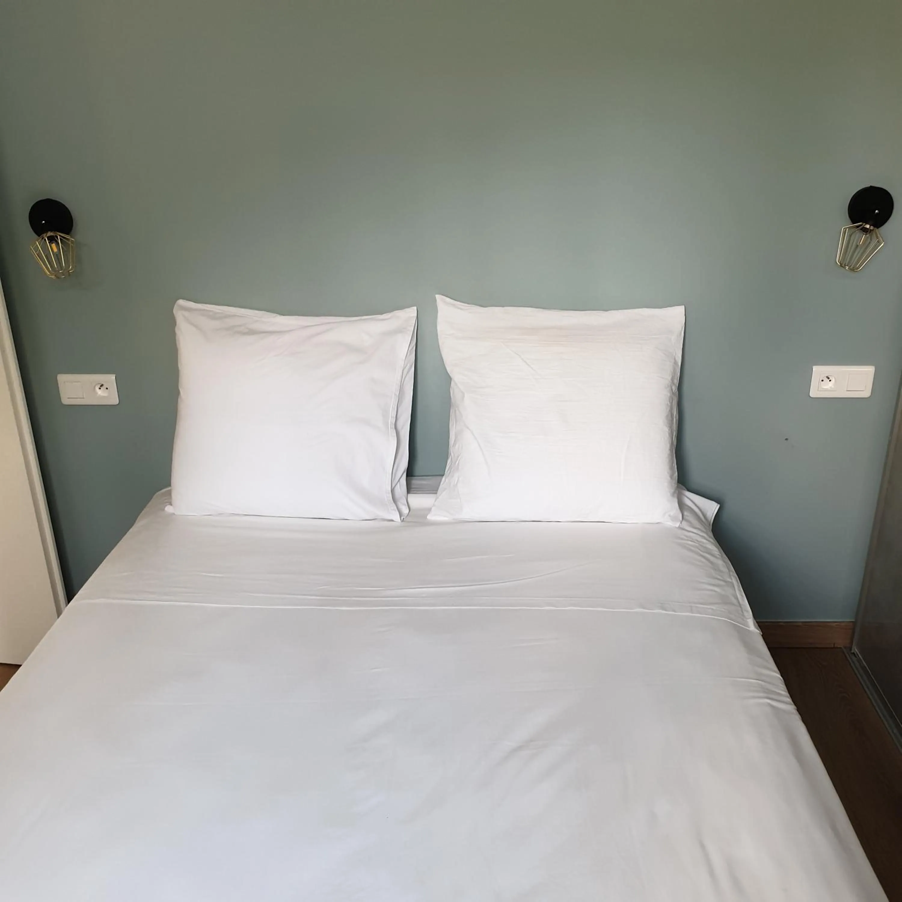 Bed in O'Sullivans Bar and Hotel