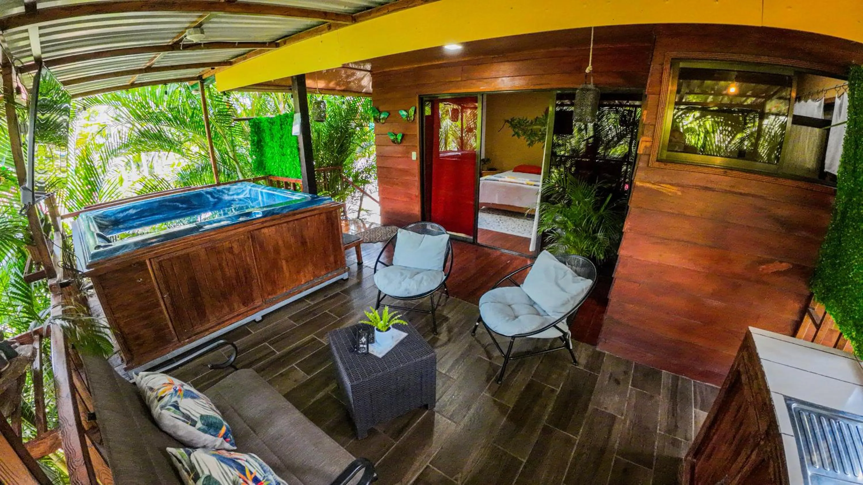 Hot Tub in Bungalows Las Iguanas Arenal Volcano